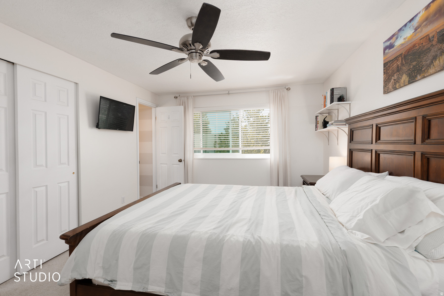 CHAPEL HILLS - Residential