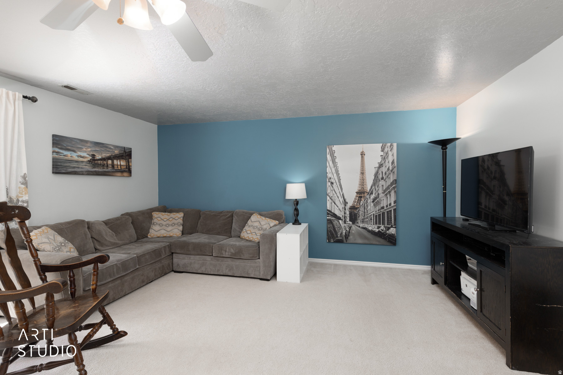 CHAPEL HILLS - Residential