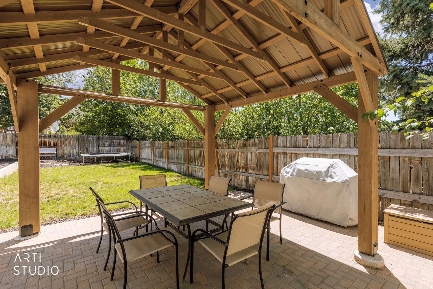 CHAPEL HILLS - Residential