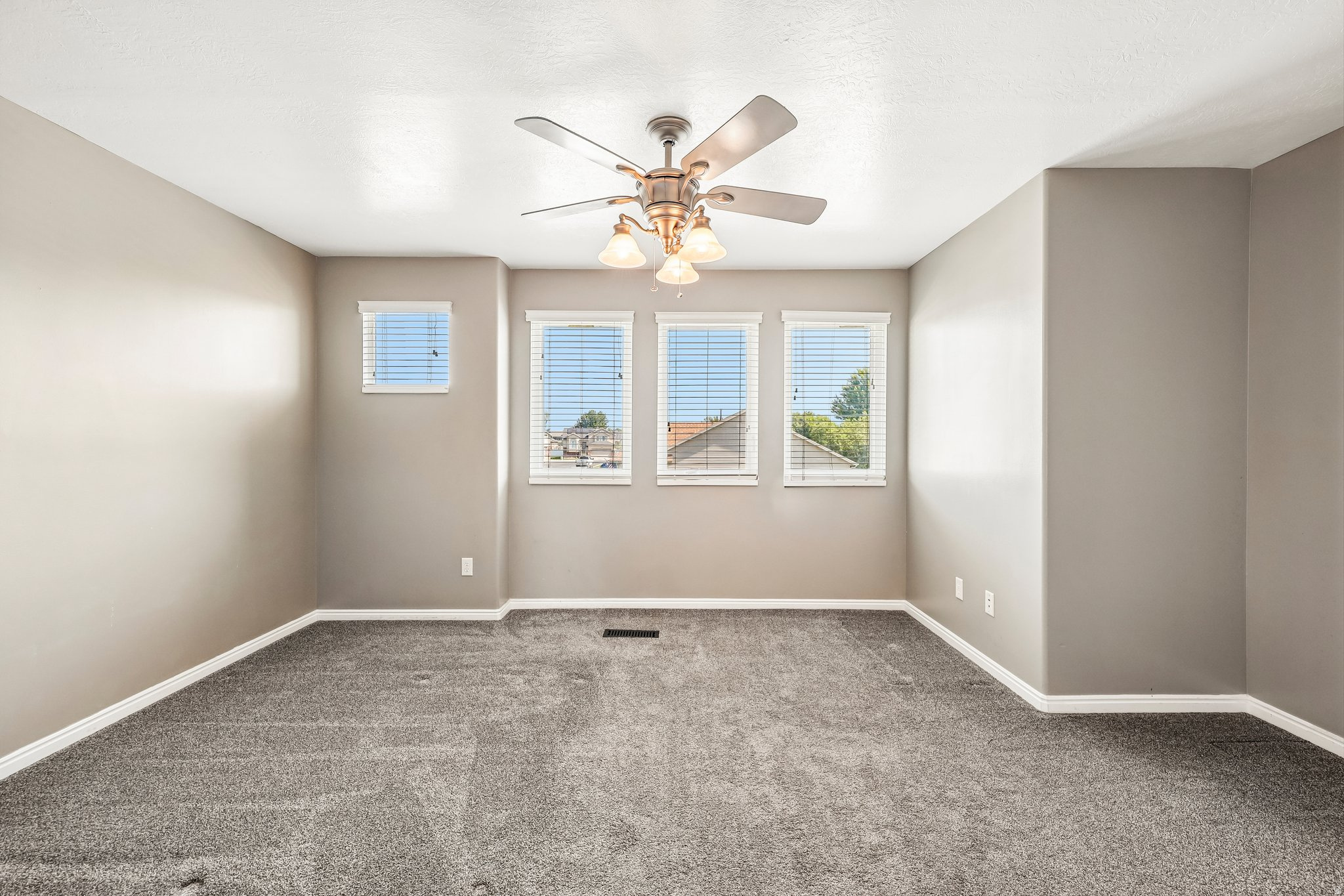 LAKE POINT VILLAGE - Residential