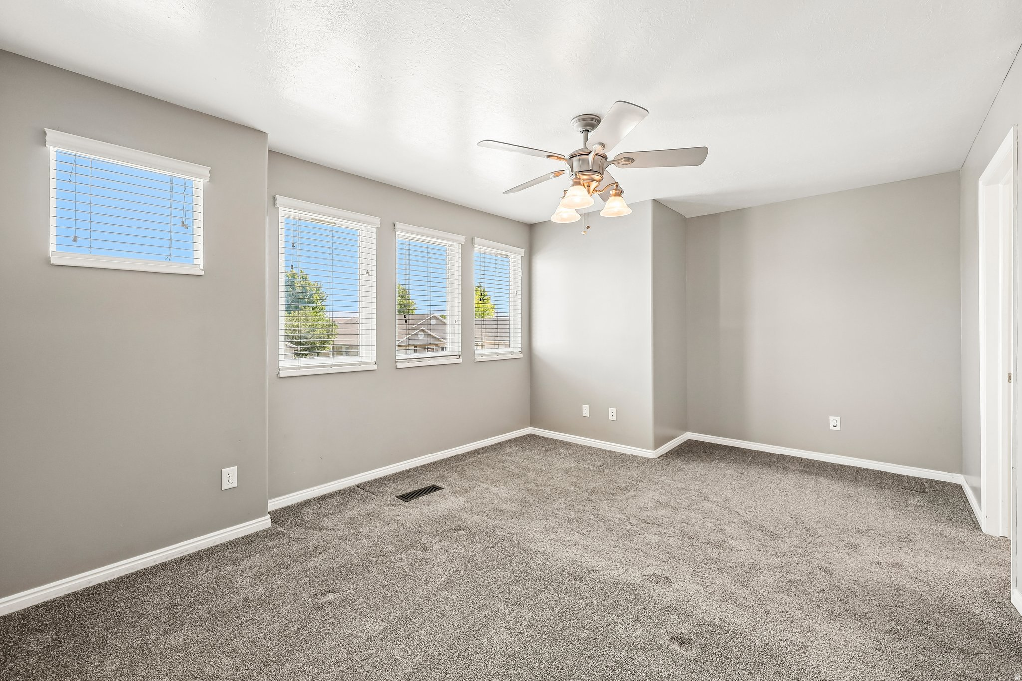LAKE POINT VILLAGE - Residential