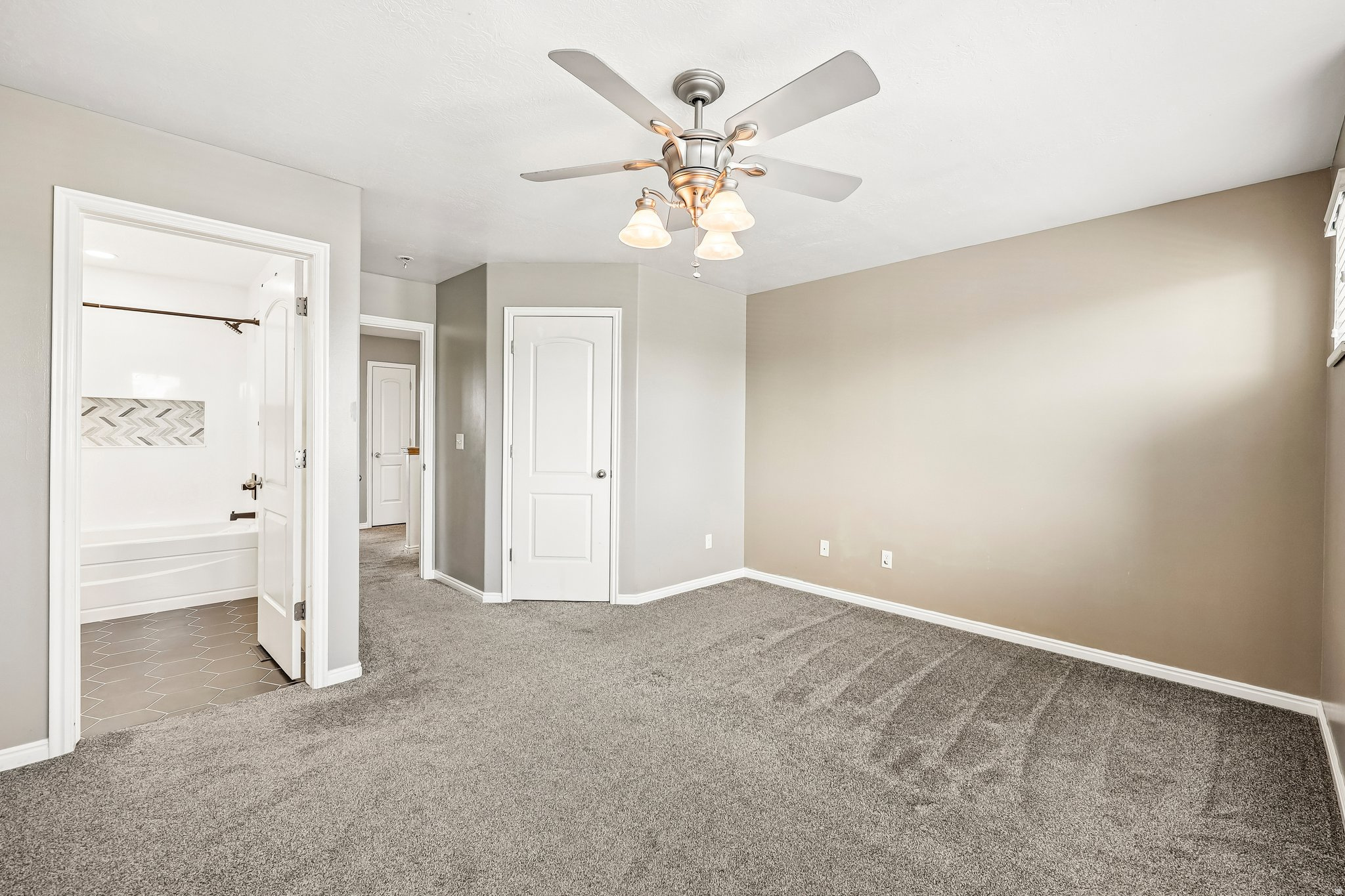 LAKE POINT VILLAGE - Residential