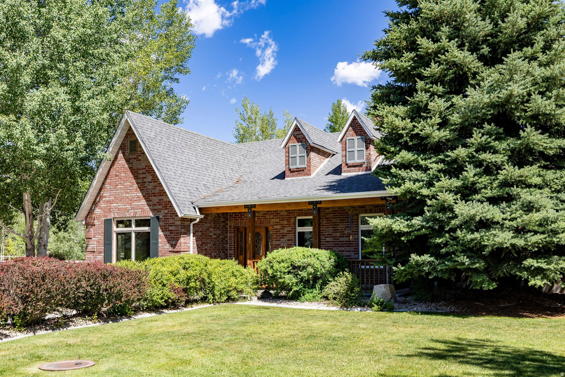 LACY LANE ESTATES - Residential