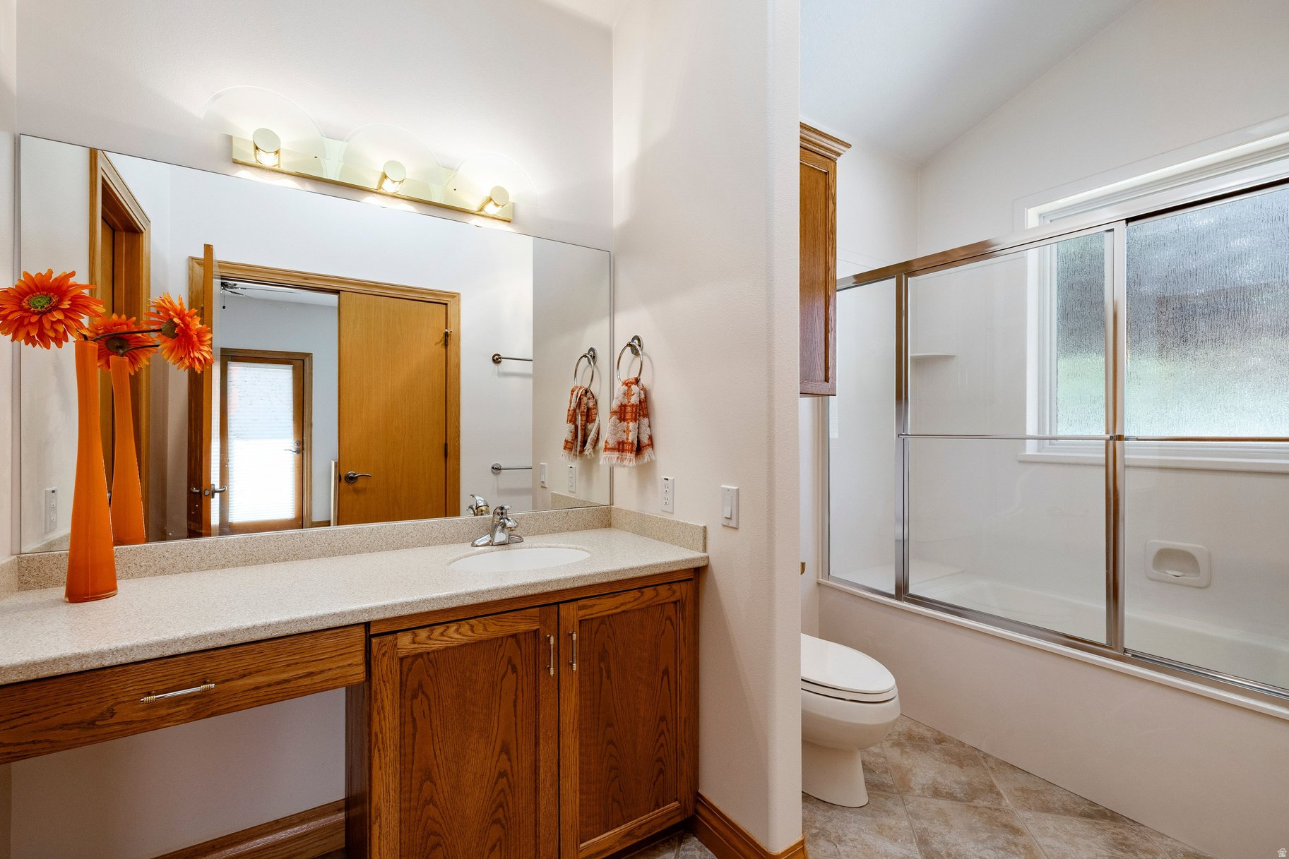 LACY LANE ESTATES - Residential