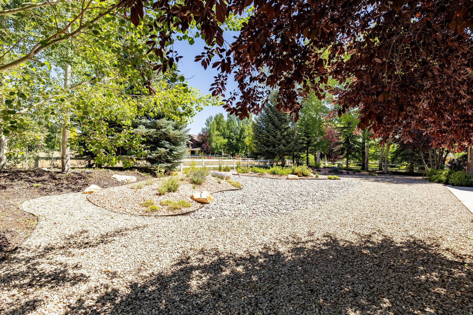 LACY LANE ESTATES - Residential