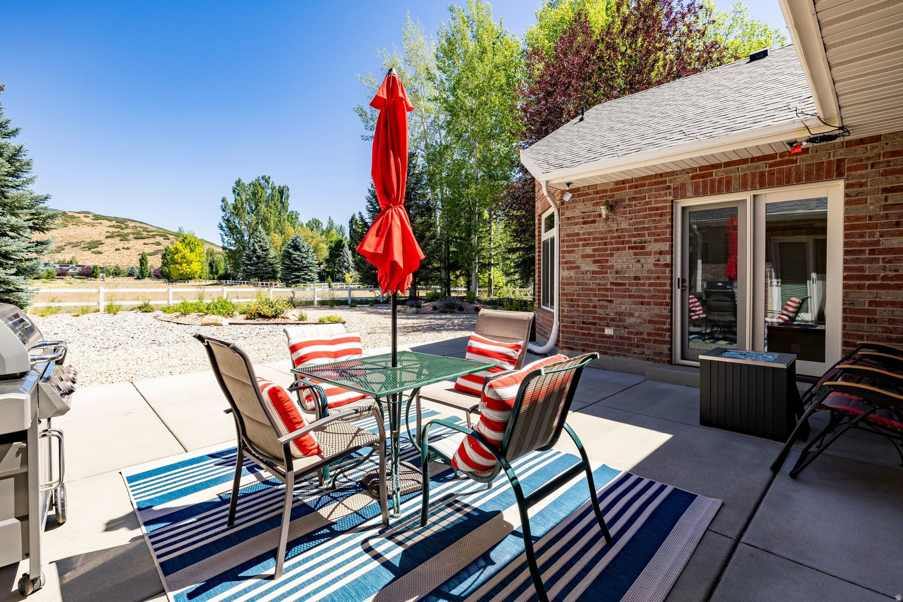 LACY LANE ESTATES - Residential