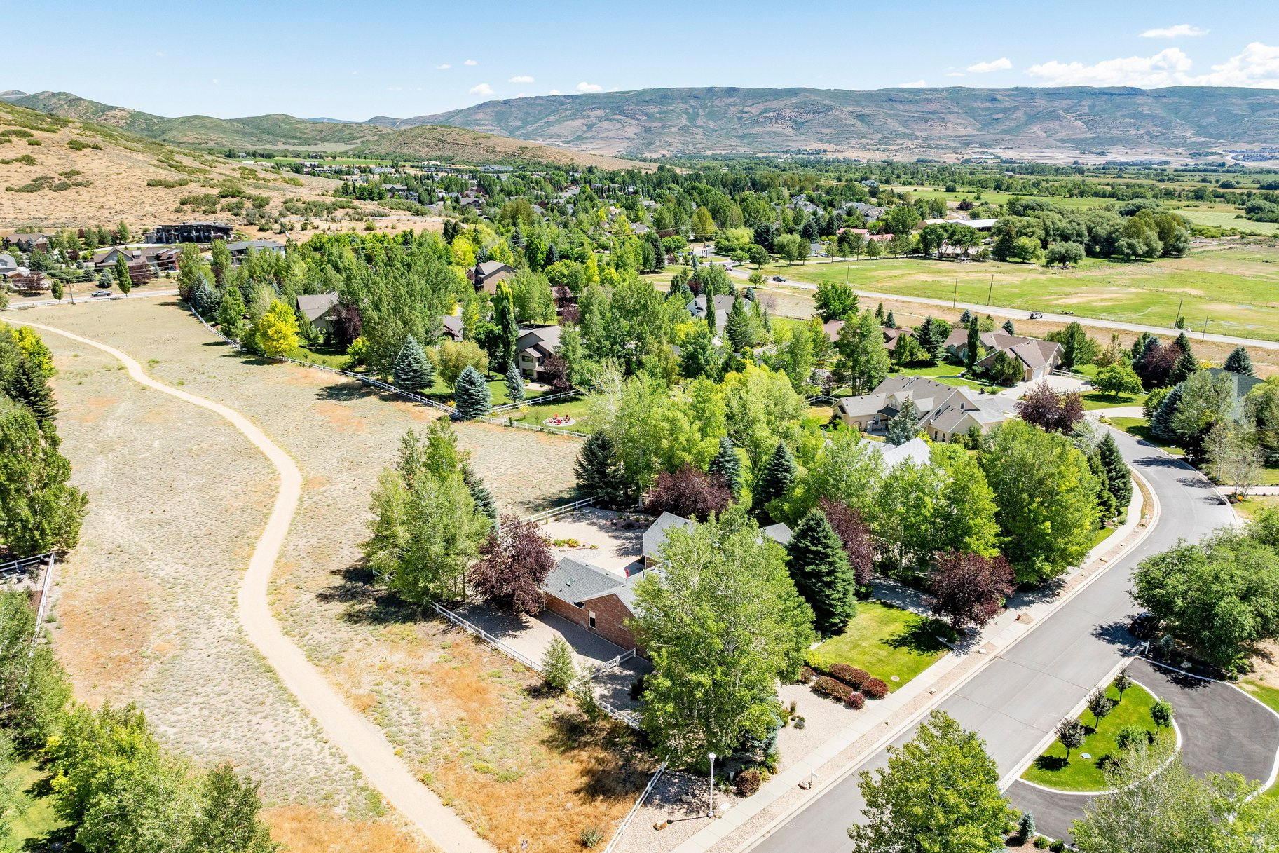 LACY LANE ESTATES - Residential