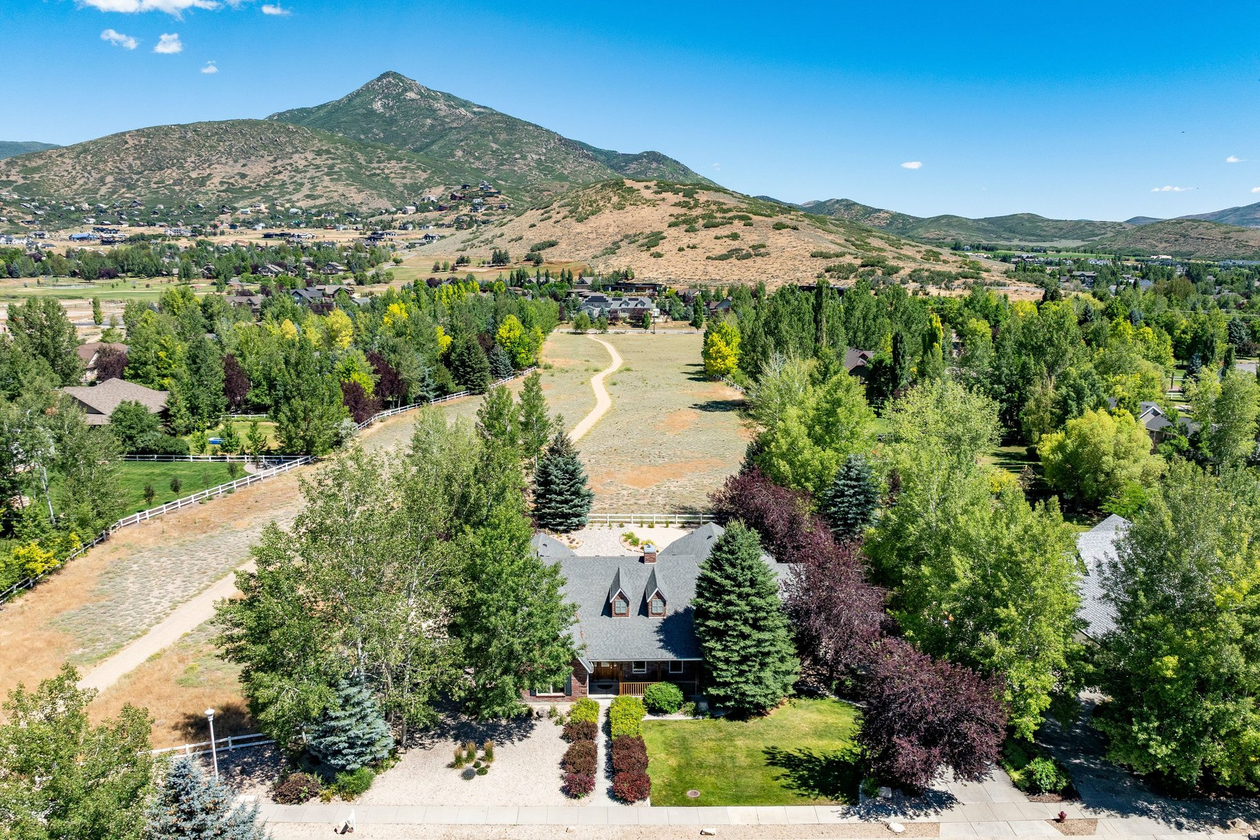 LACY LANE ESTATES - Residential