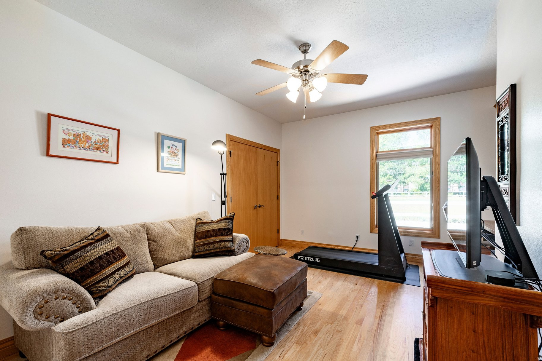 LACY LANE ESTATES - Residential
