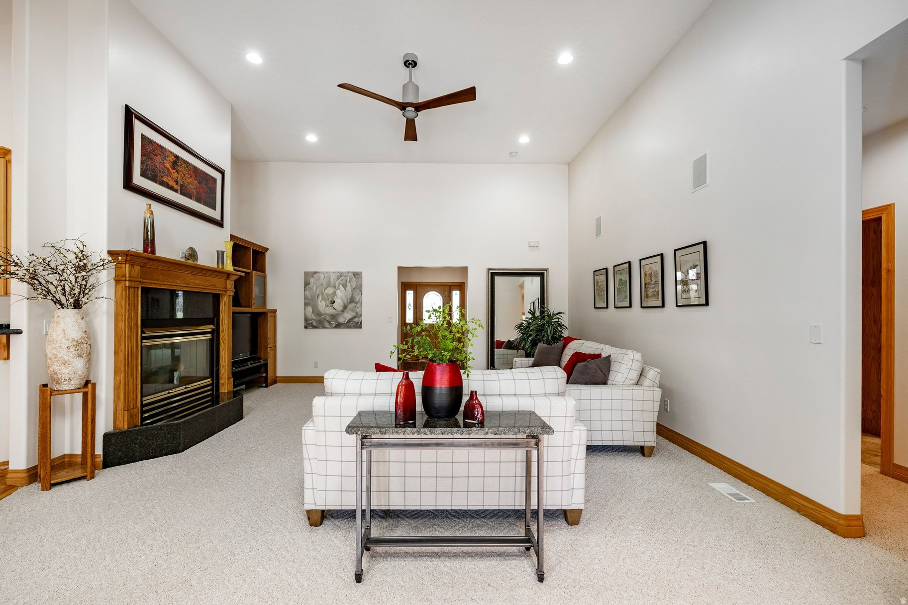 LACY LANE ESTATES - Residential