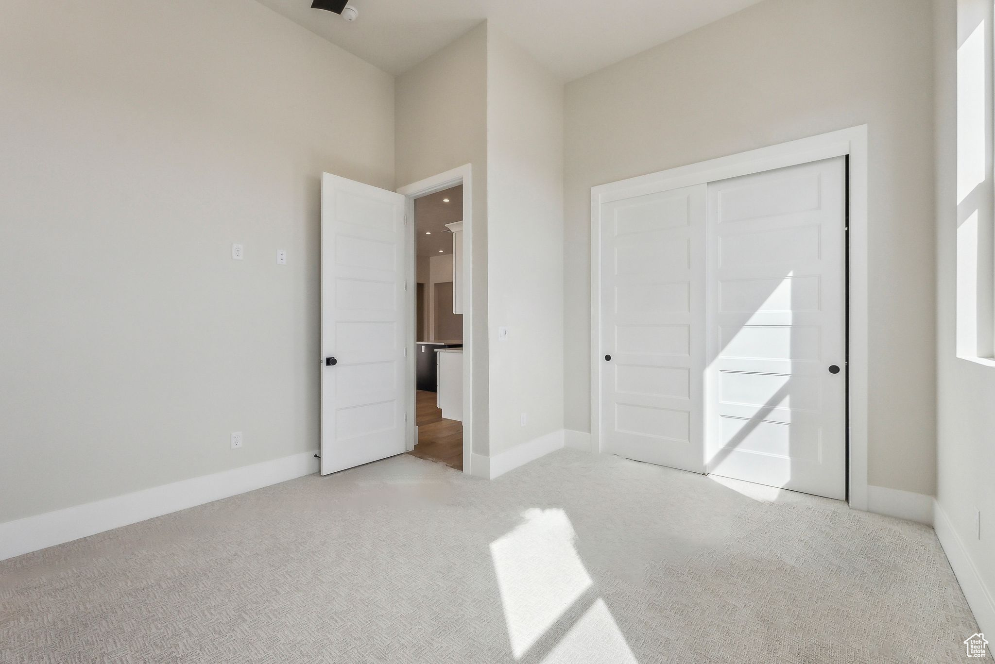 HAWKEYE POINT - Residential