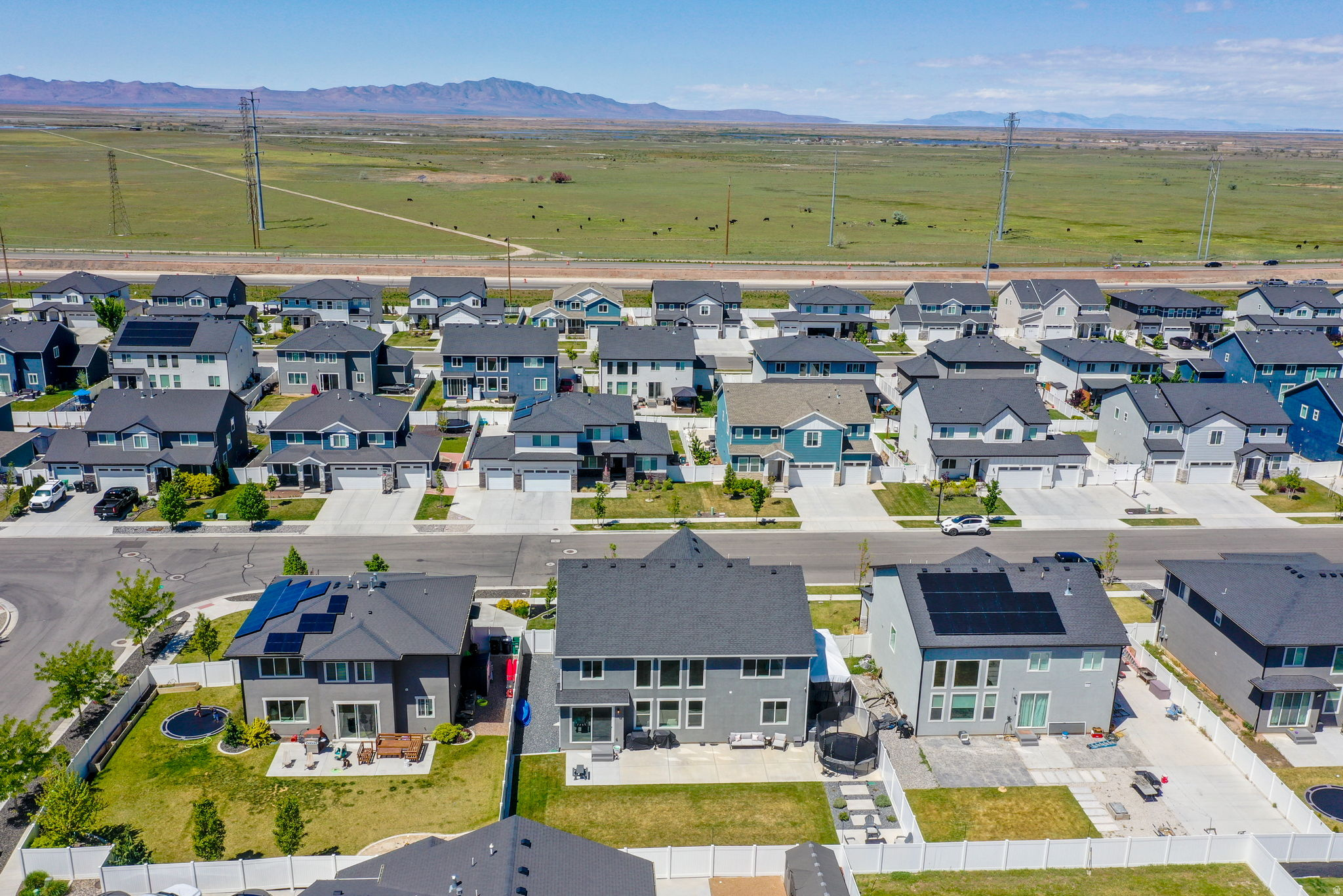 SHAMROCK VILLAGE - Residential