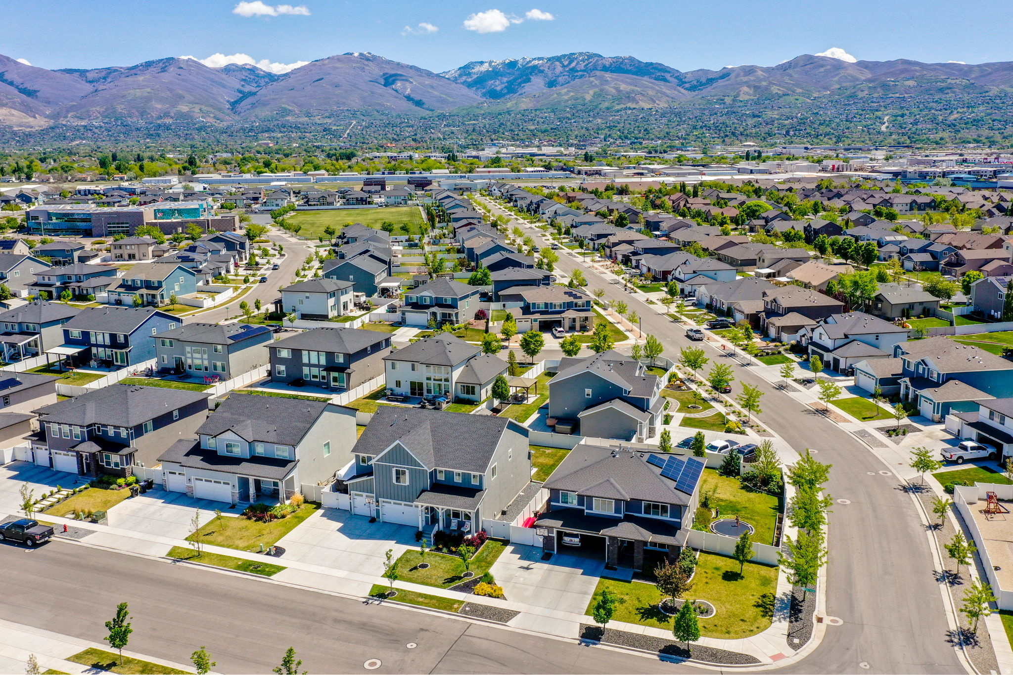 SHAMROCK VILLAGE - Residential