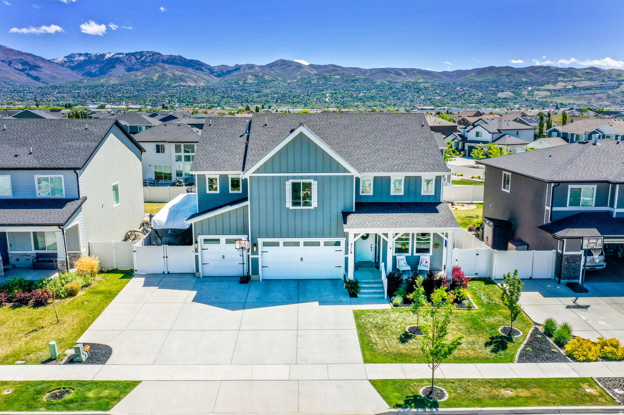 SHAMROCK VILLAGE - Residential