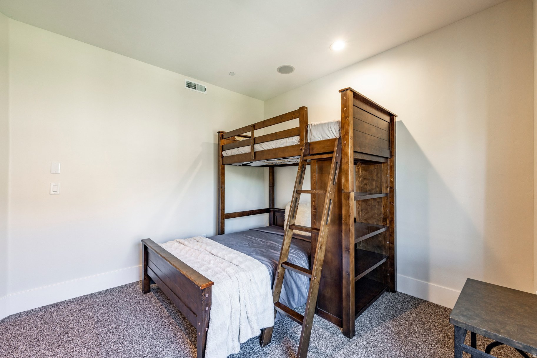 PARKS EDGE - Residential