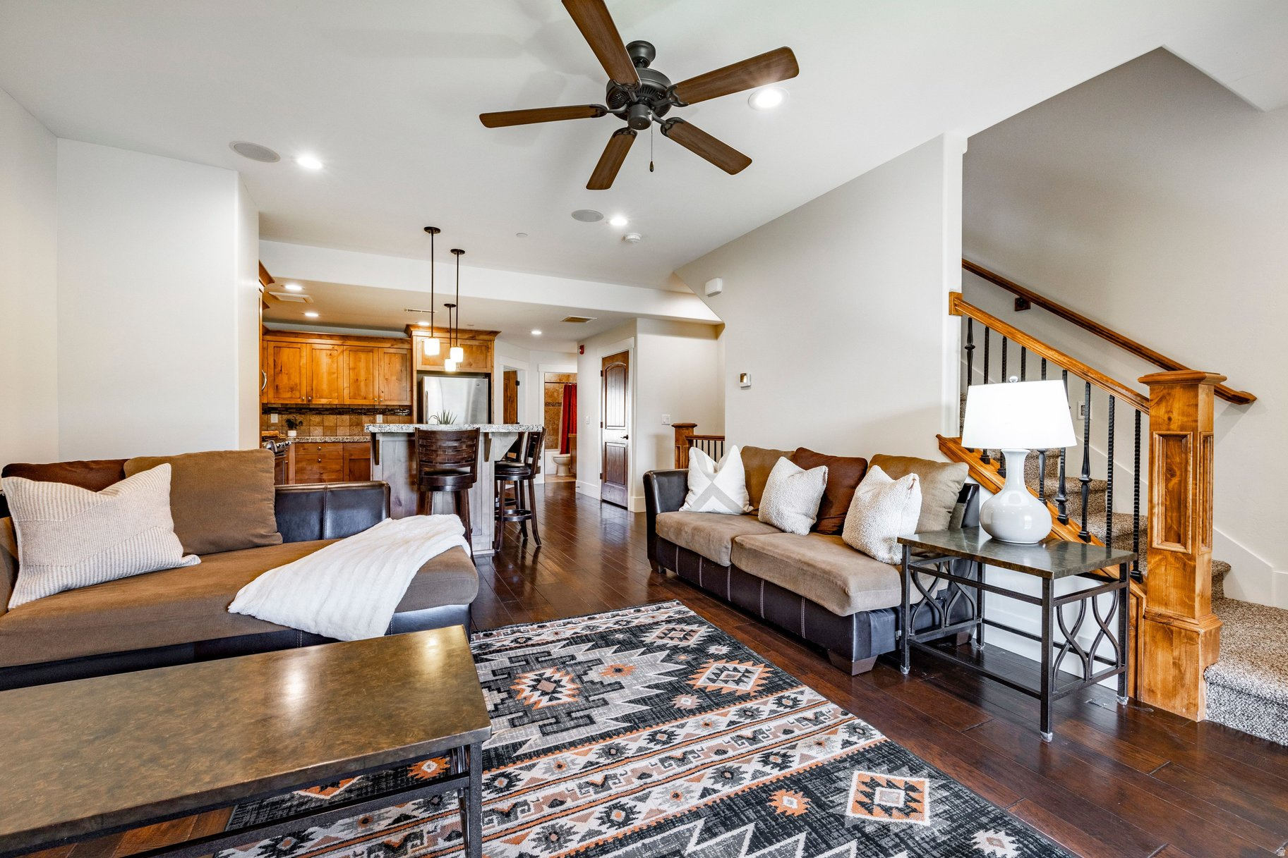 PARKS EDGE - Residential
