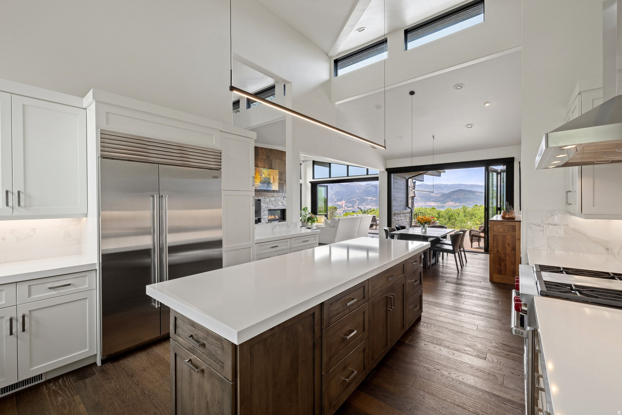 SOARING HAWK AT HIDEOUT - Residential
