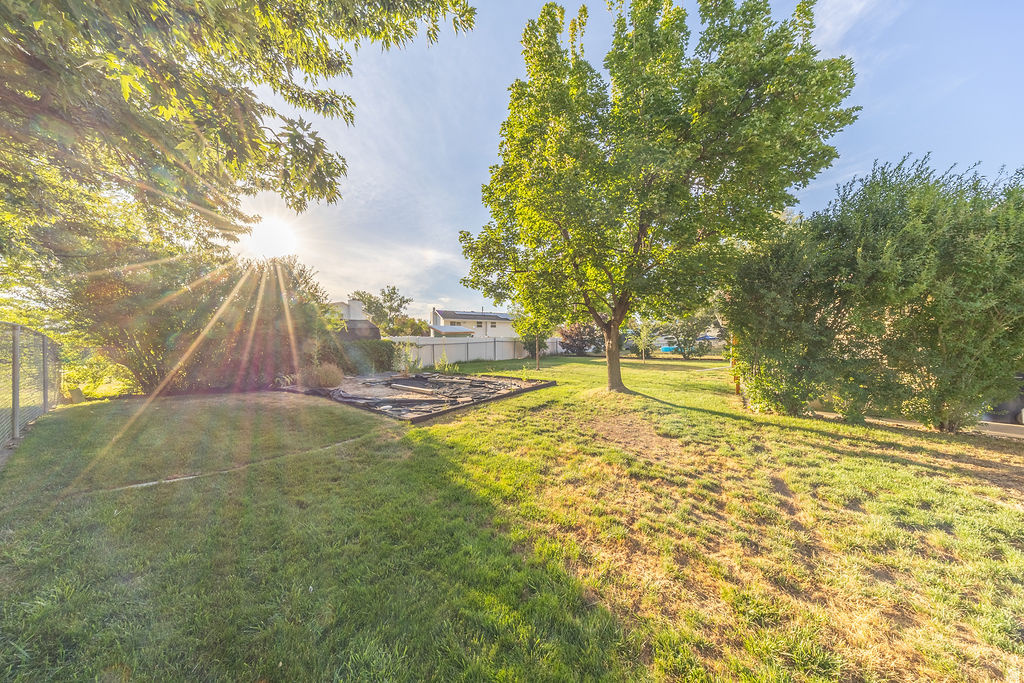 THE COLONY - Residential