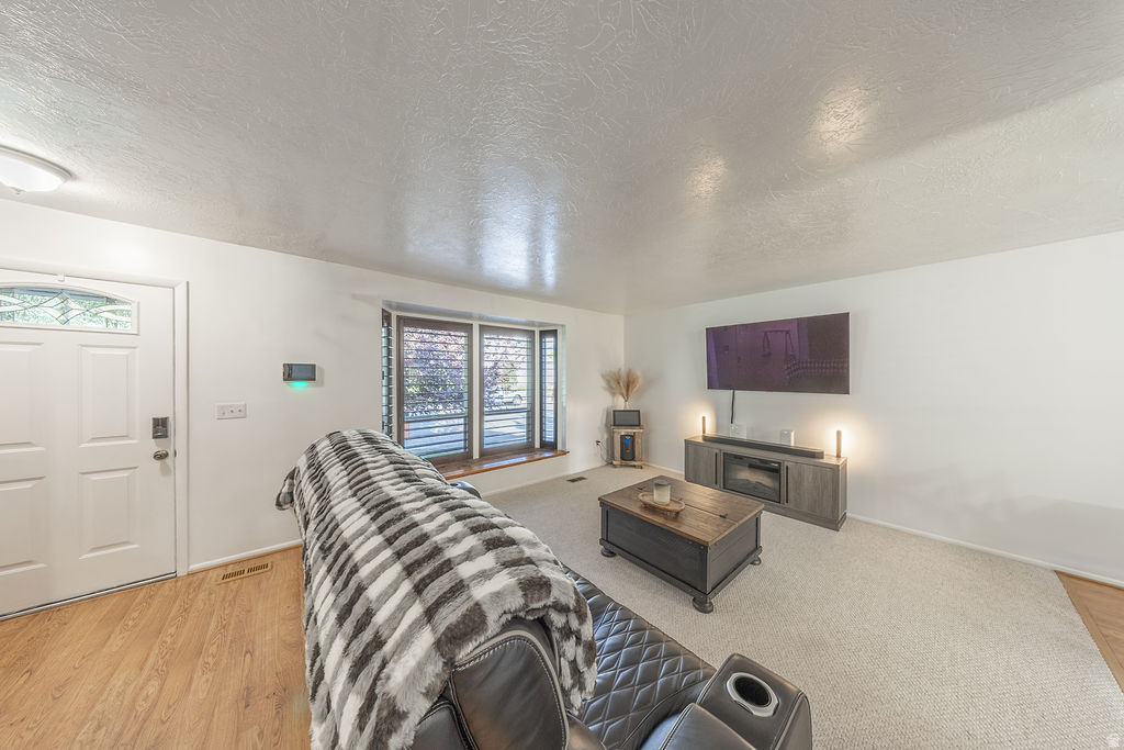 THE COLONY - Residential
