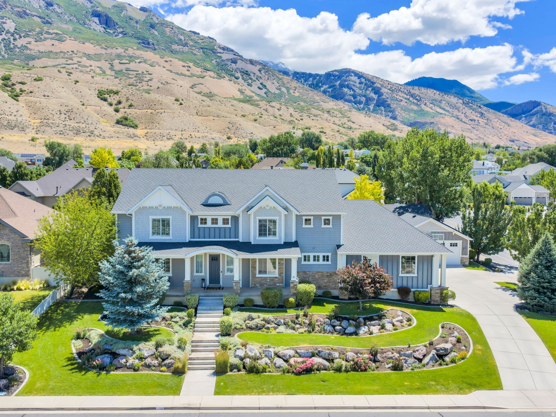 YOUNG ESTATES - Residential