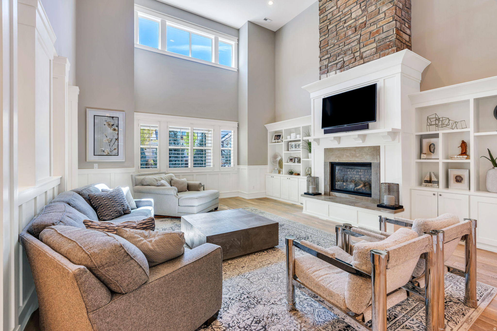YOUNG ESTATES - Residential