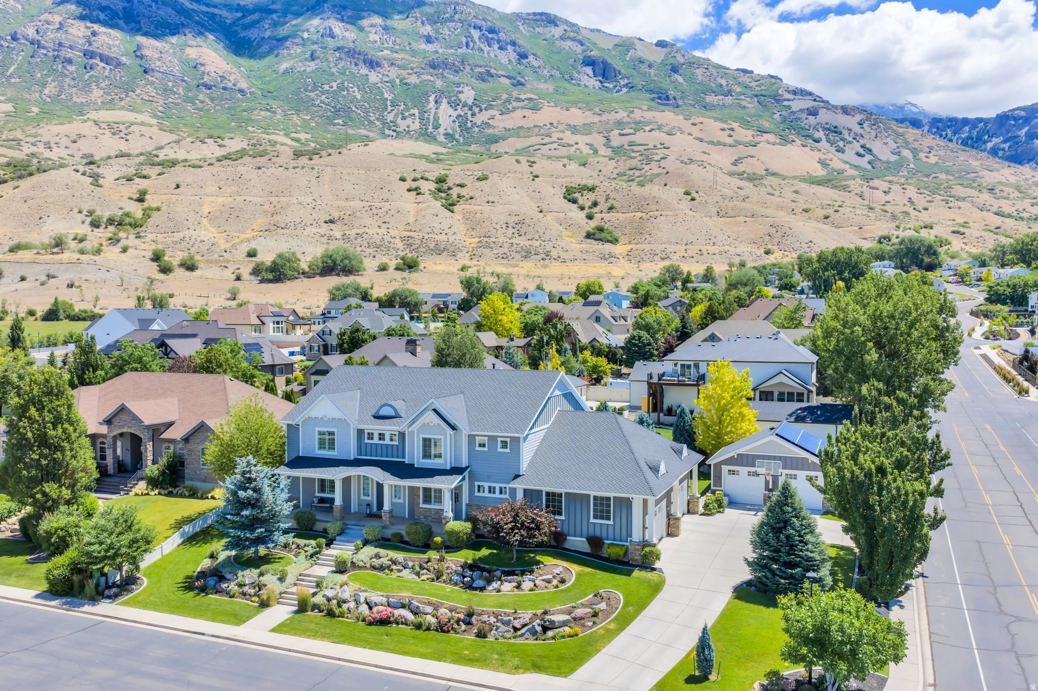 YOUNG ESTATES - Residential