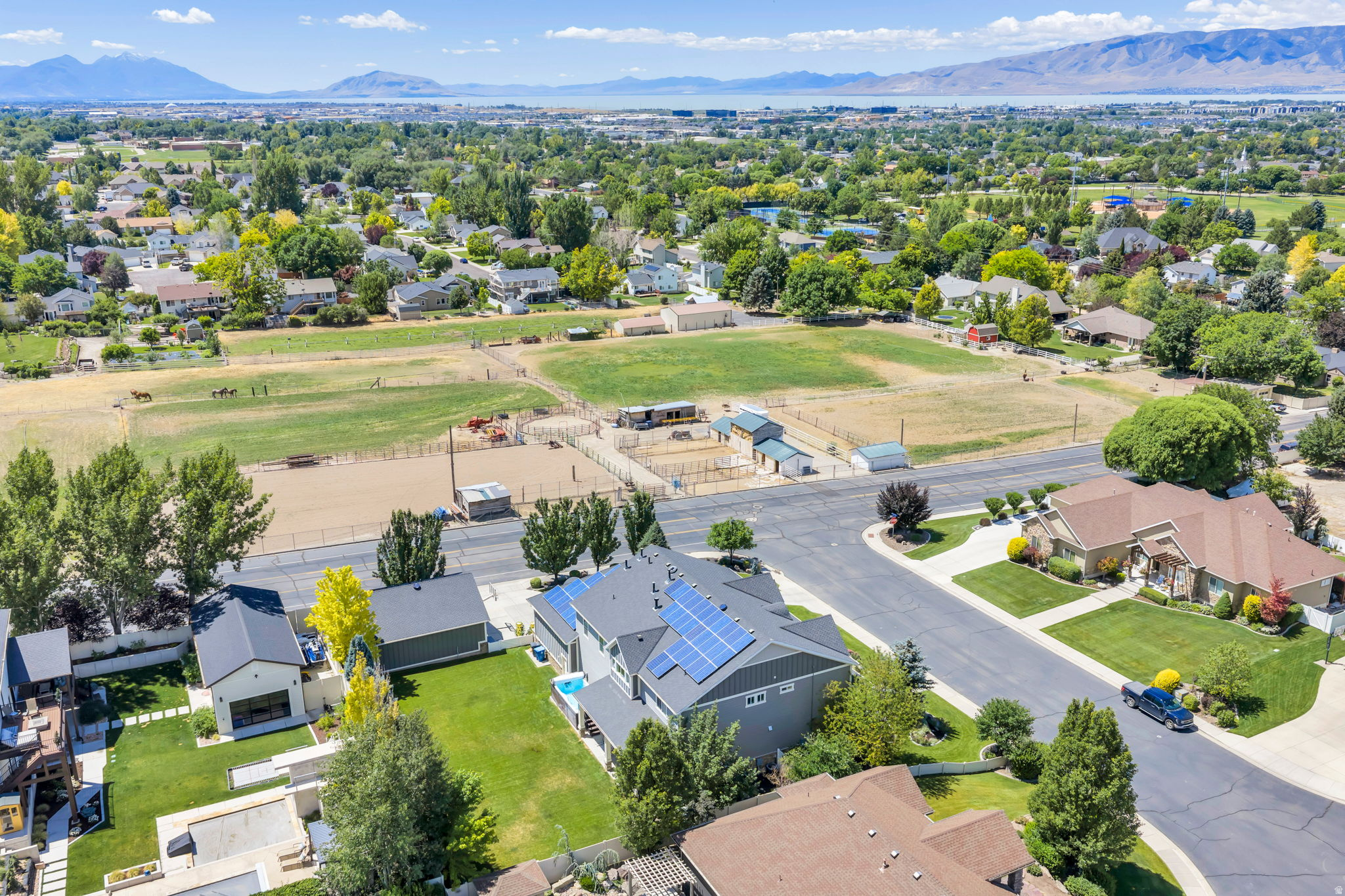 YOUNG ESTATES - Residential