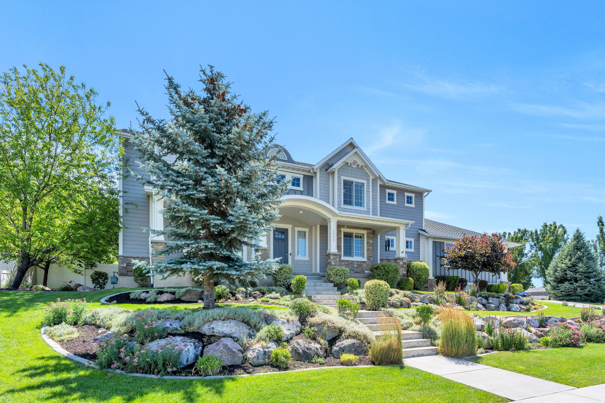 YOUNG ESTATES - Residential