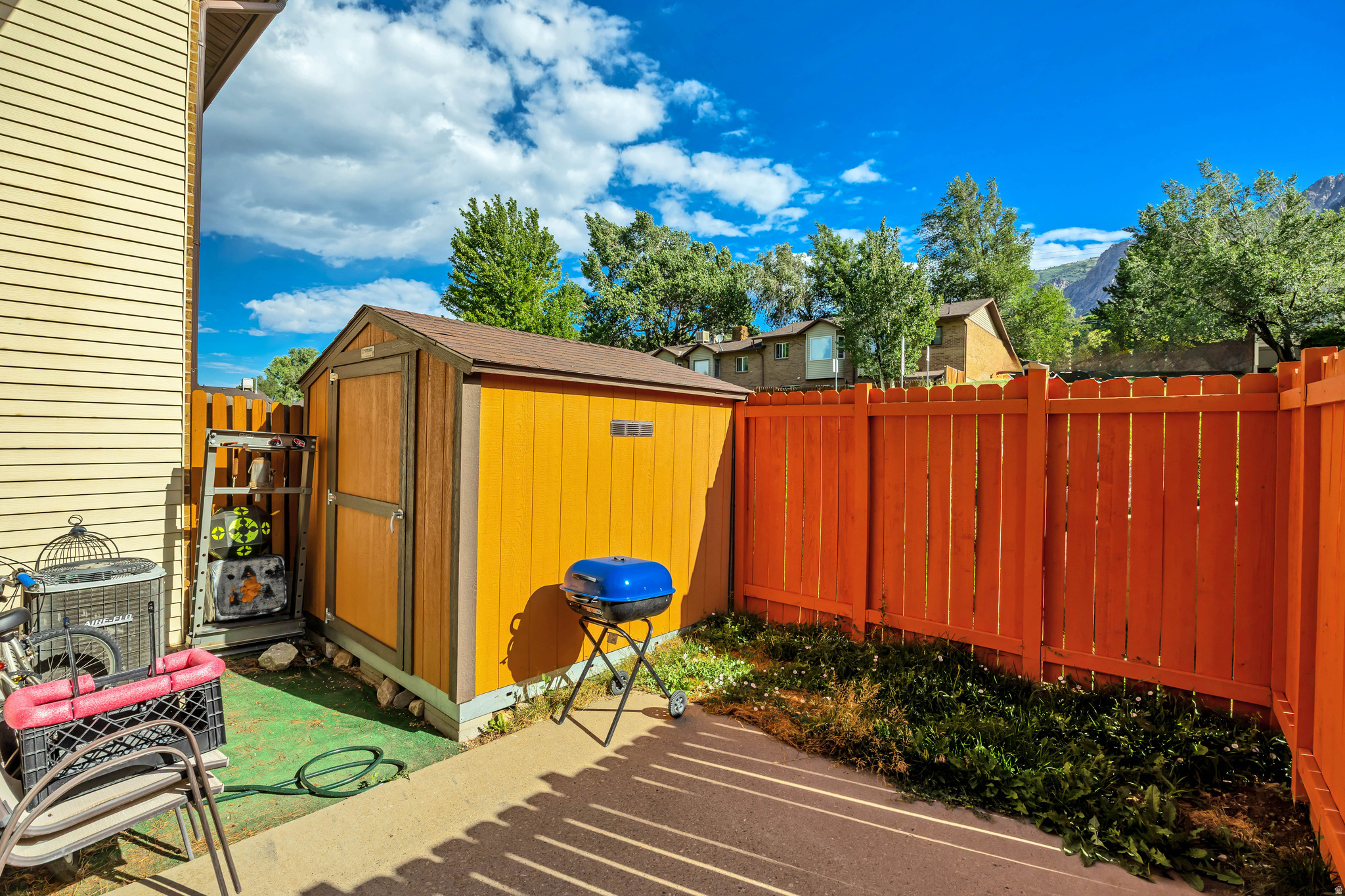 CANYON TERRACE - Residential