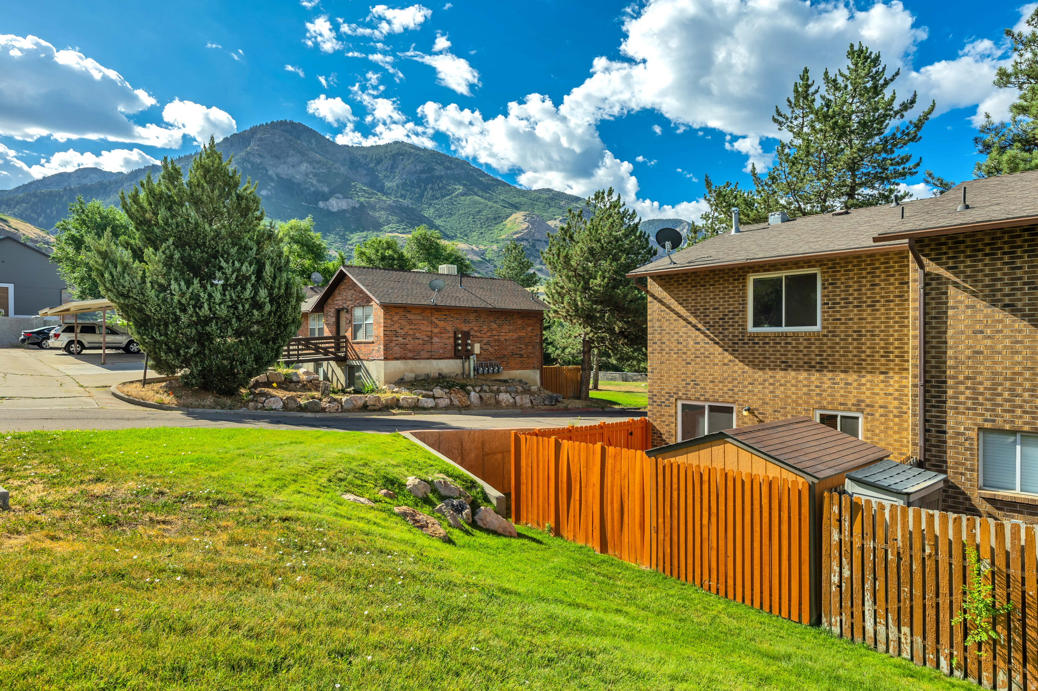CANYON TERRACE - Residential