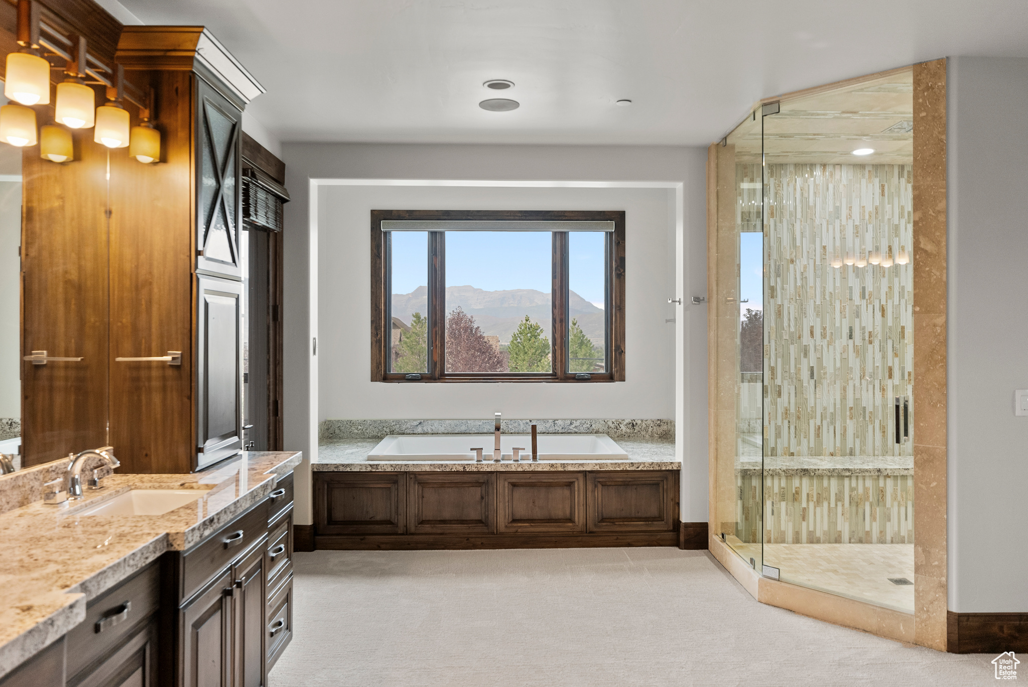 RED LEDGES - Residential