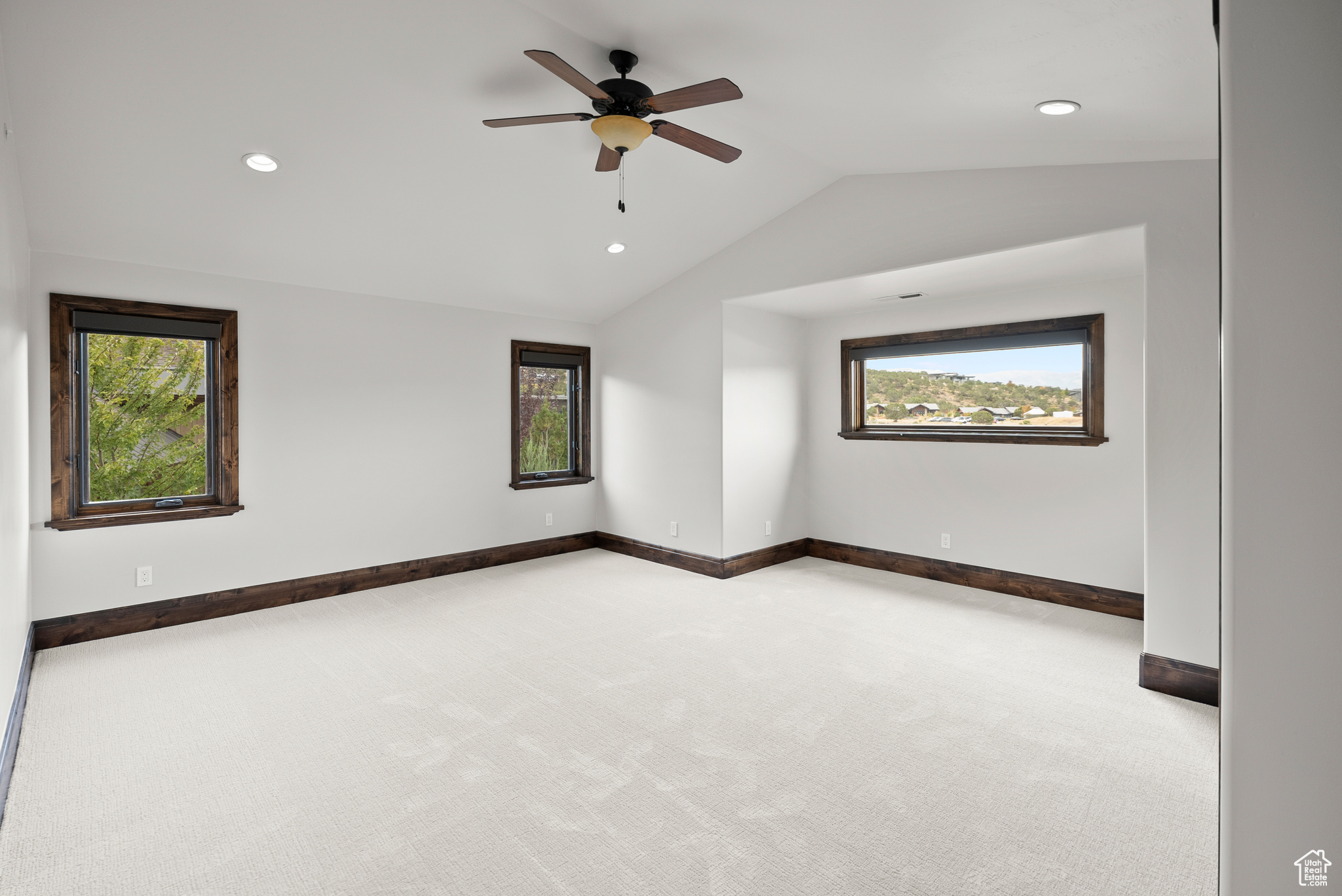 RED LEDGES - Residential
