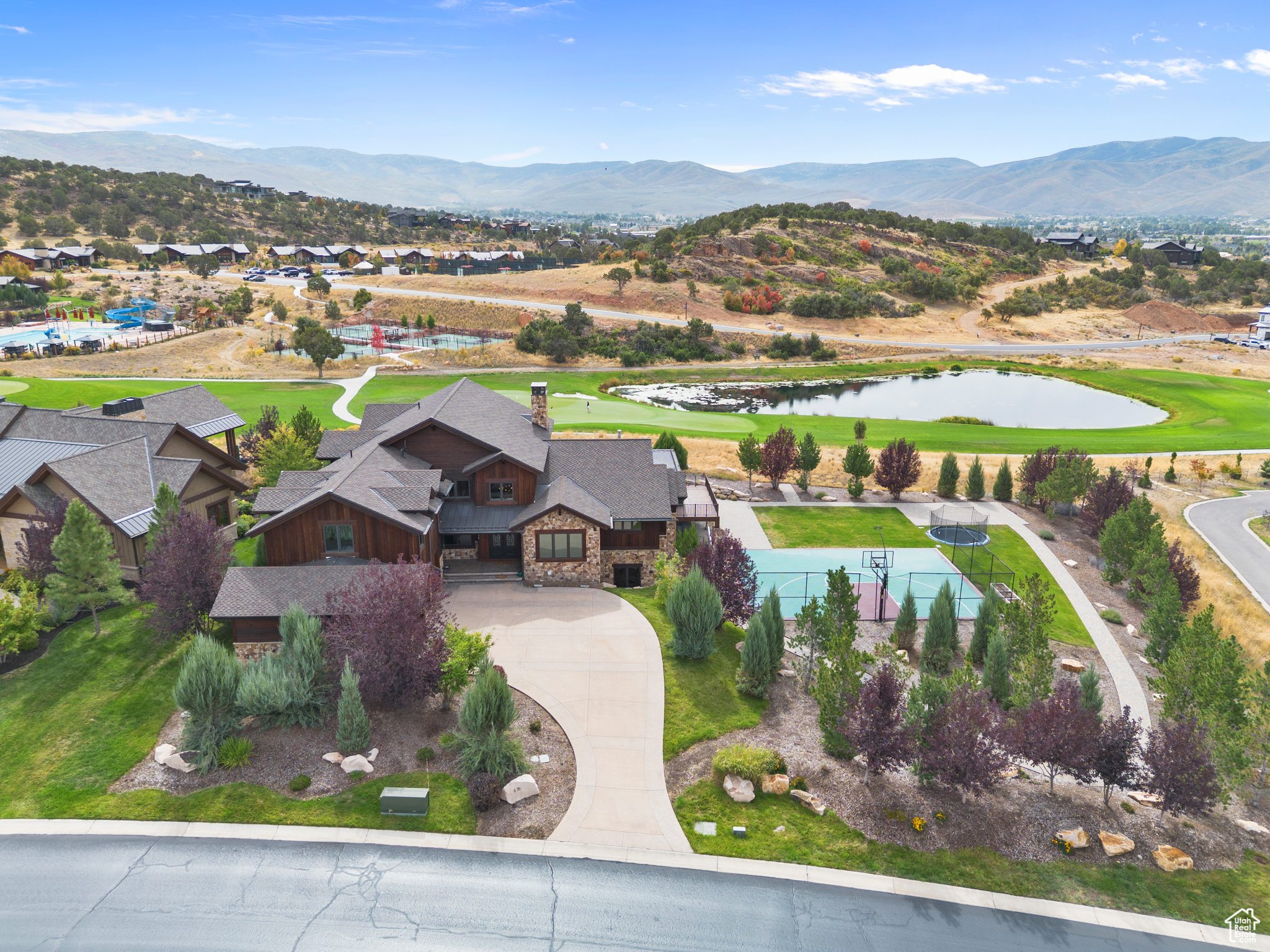 RED LEDGES - Residential