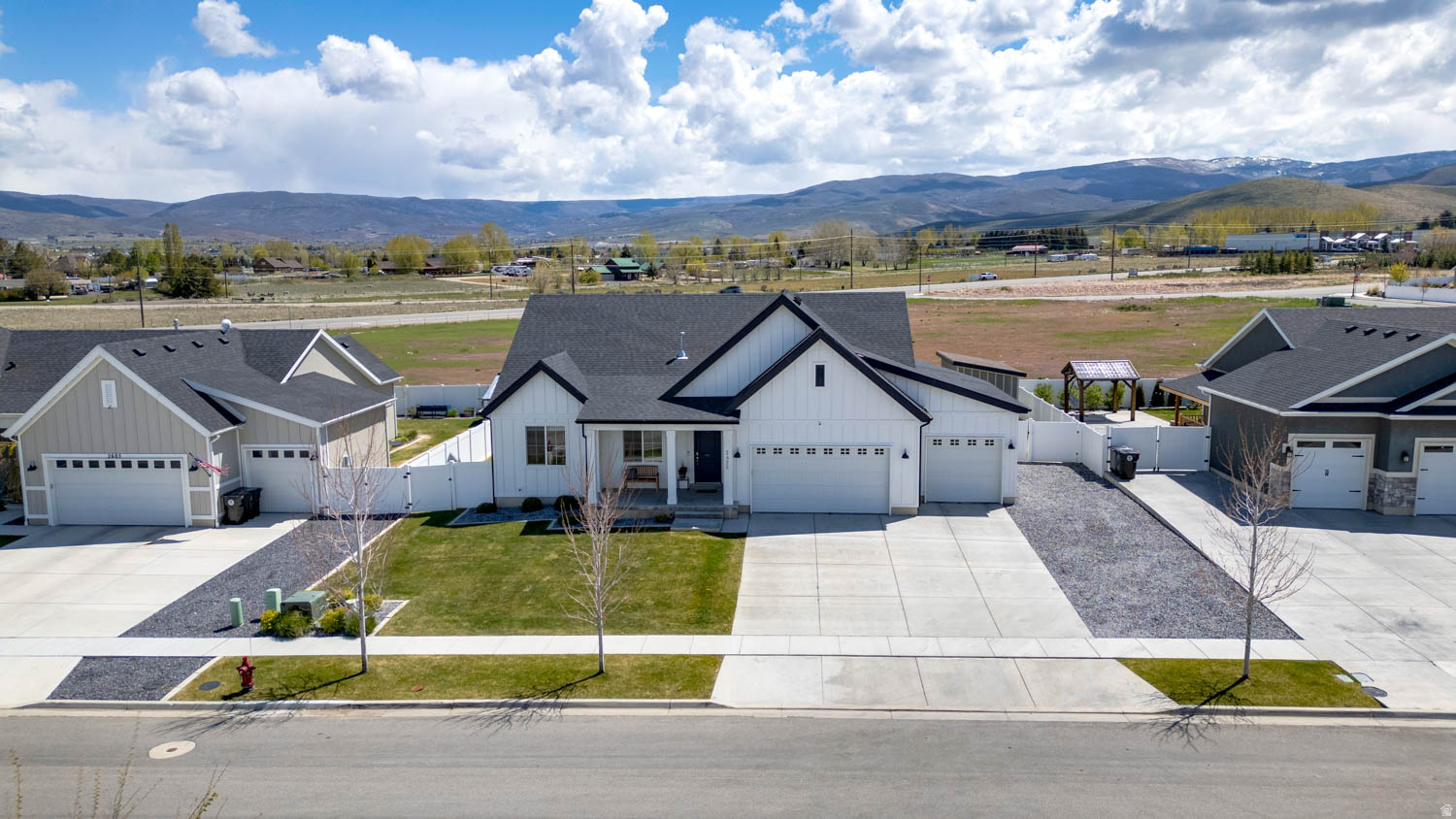 *Seller is offering a $10,000 contribution towards a rate buydown* Fabulous home in Heber Meadows! Offering appx 3516 sq ft. 3 bedrooms, 2 bathrooms, and a bright & spacious open layout. Beautiful kitchen with large island and pantry. Main level living with large primary suite offering separate tub and walk in shower and large walk in closet. Basement is fully framed with electrical ran and rough plumbing & HVAC, ready for your finishing touches! Great location close to schools, shopping and many amenities. Quick access to HWY 40 leading up to Strawberry reservoir and endless recreation. Just 20 minutes from Park City, 55 minutes from Salt Lake City and 30 minutes from Provo/Orem. Buyer to verify all.