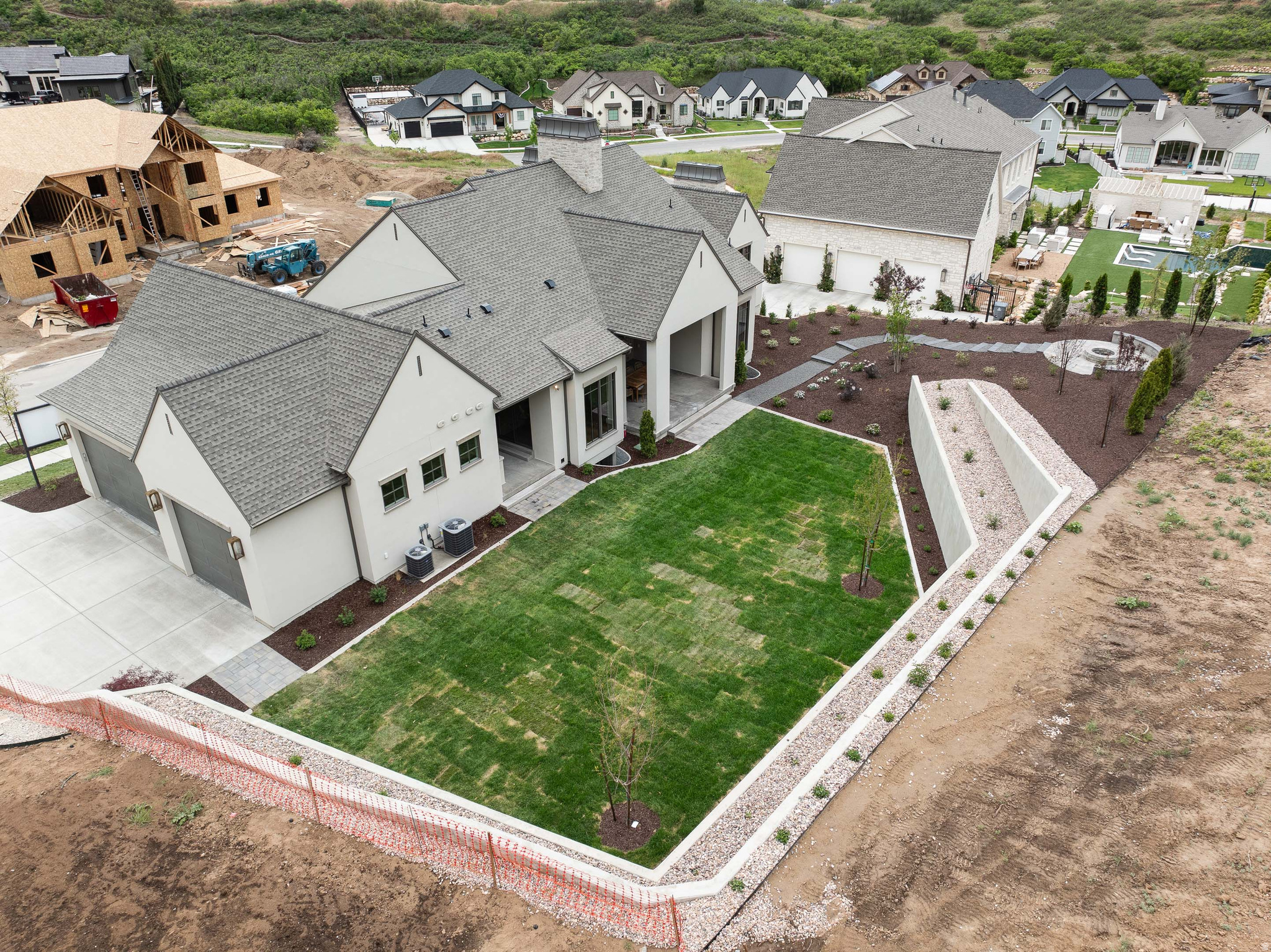 HIDDEN HOLLOW - Residential