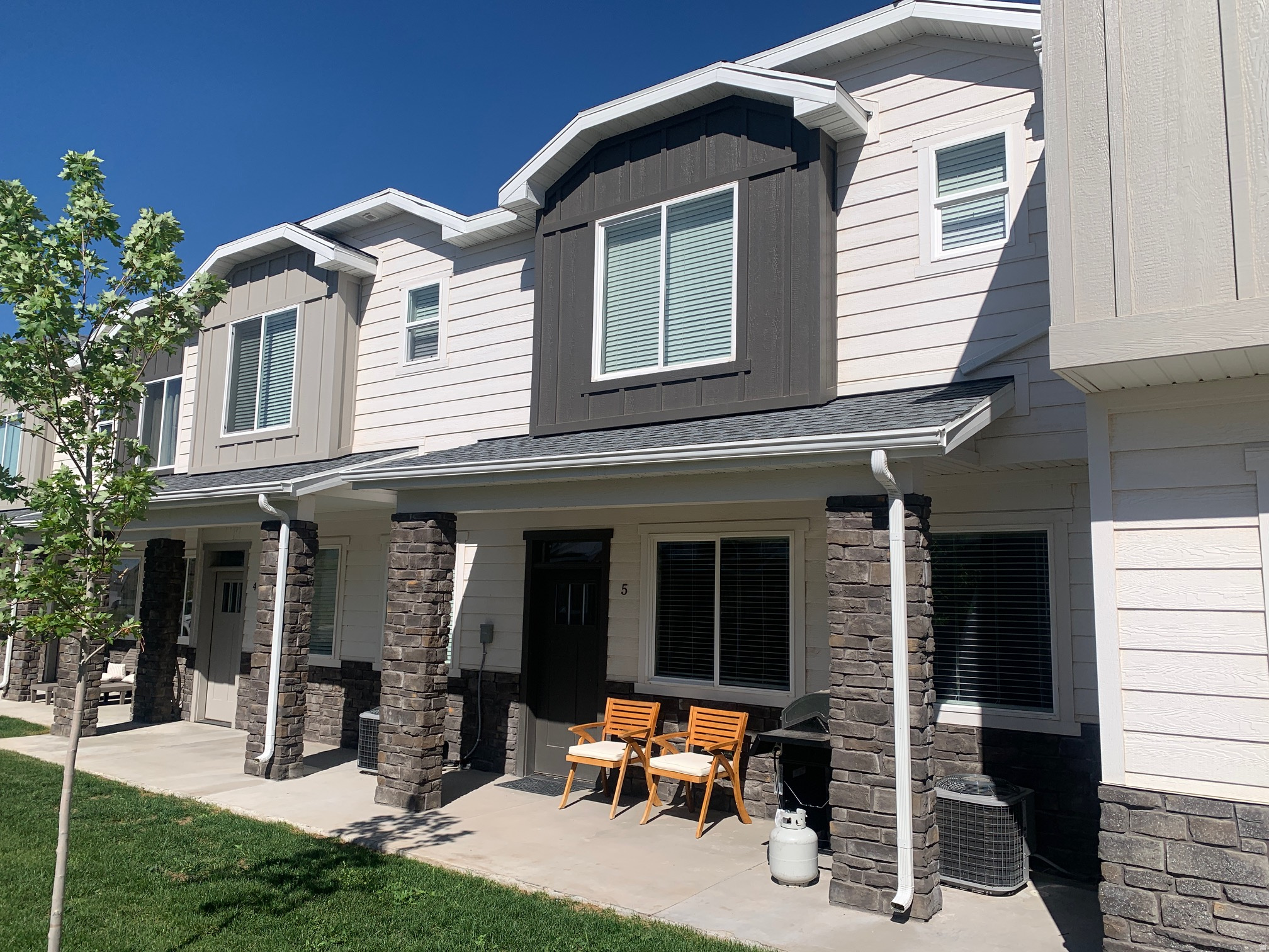 Excellent downtown location for this townhome in The Seasons, perfectly situated within walking distance to local restaurants, shake shops, and all the fun of Bear Lake living. A five-mile paved biking and walking path runs right by the property, making it easy to enjoy the outdoors. Bear Lake State Park Marina is just two minutes away, Beaver Mountain Ski Resort is only twenty minutes away, and you can access Garden City Canyon, The Sinks, and Cache National Forest directly from the property for ATV/UTV riding and snowmobiling without trailering. This well-designed townhome features 3 bedrooms and 2.5 bathrooms with two comfortable gathering areas, providing plenty of space for family and guests. The spacious master suite includes an en suite bathroom with double vanities, a soaking tub, and separate shower, while the additional bedrooms share a full bathroom. Nightly rentals are allowed, making this an excellent opportunity for a vacation getaway, investment property, or year-round retreat in beautiful Bear Lake.