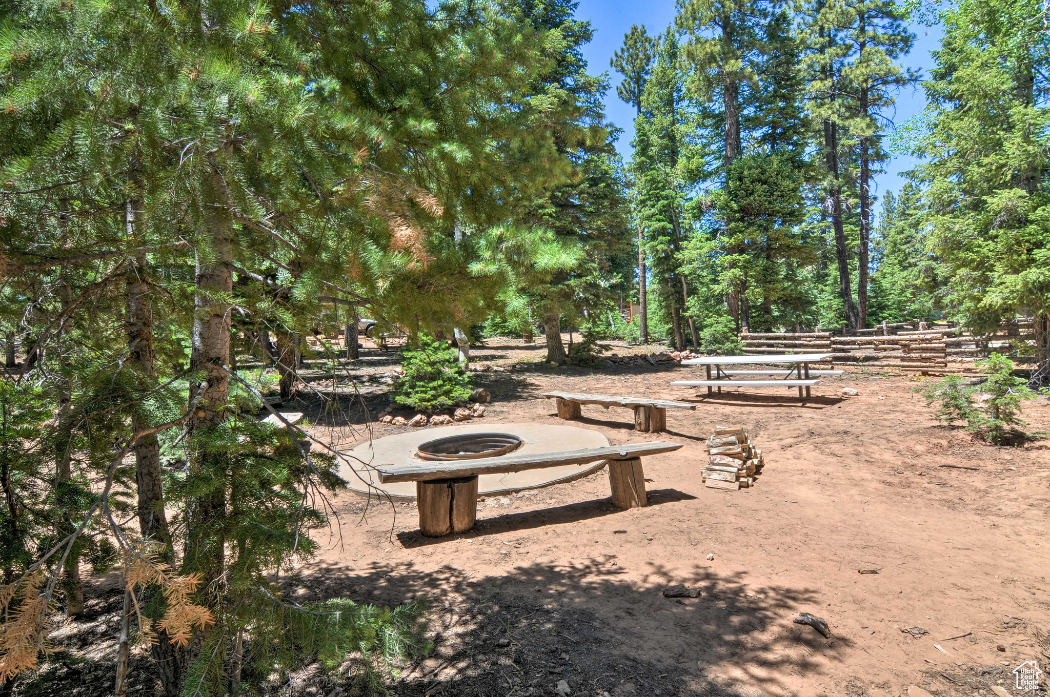 MOVIE RANCH SOUTH - Residential