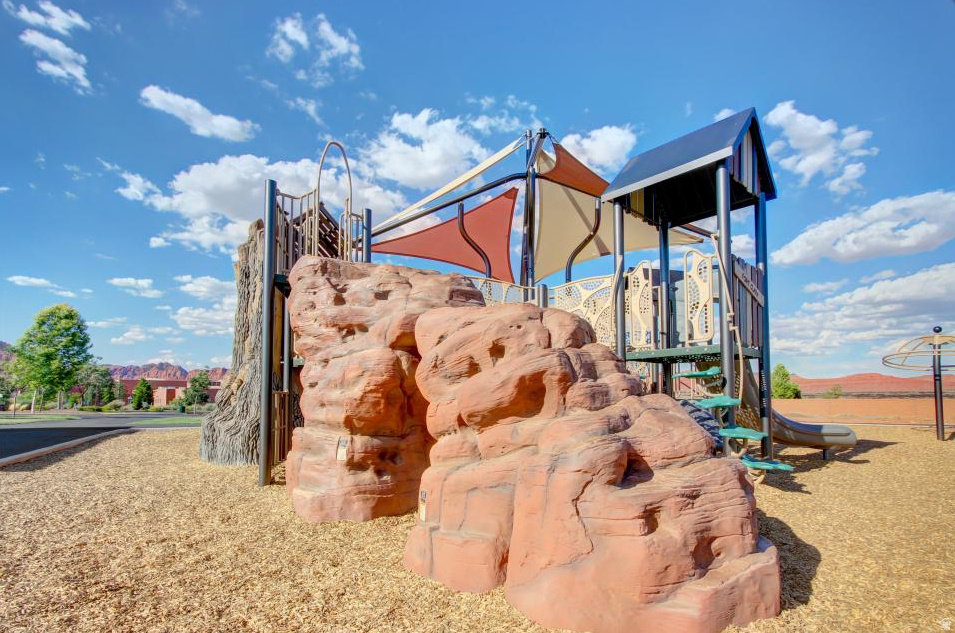 PARADISE VILLAGE AT ZION - Residential