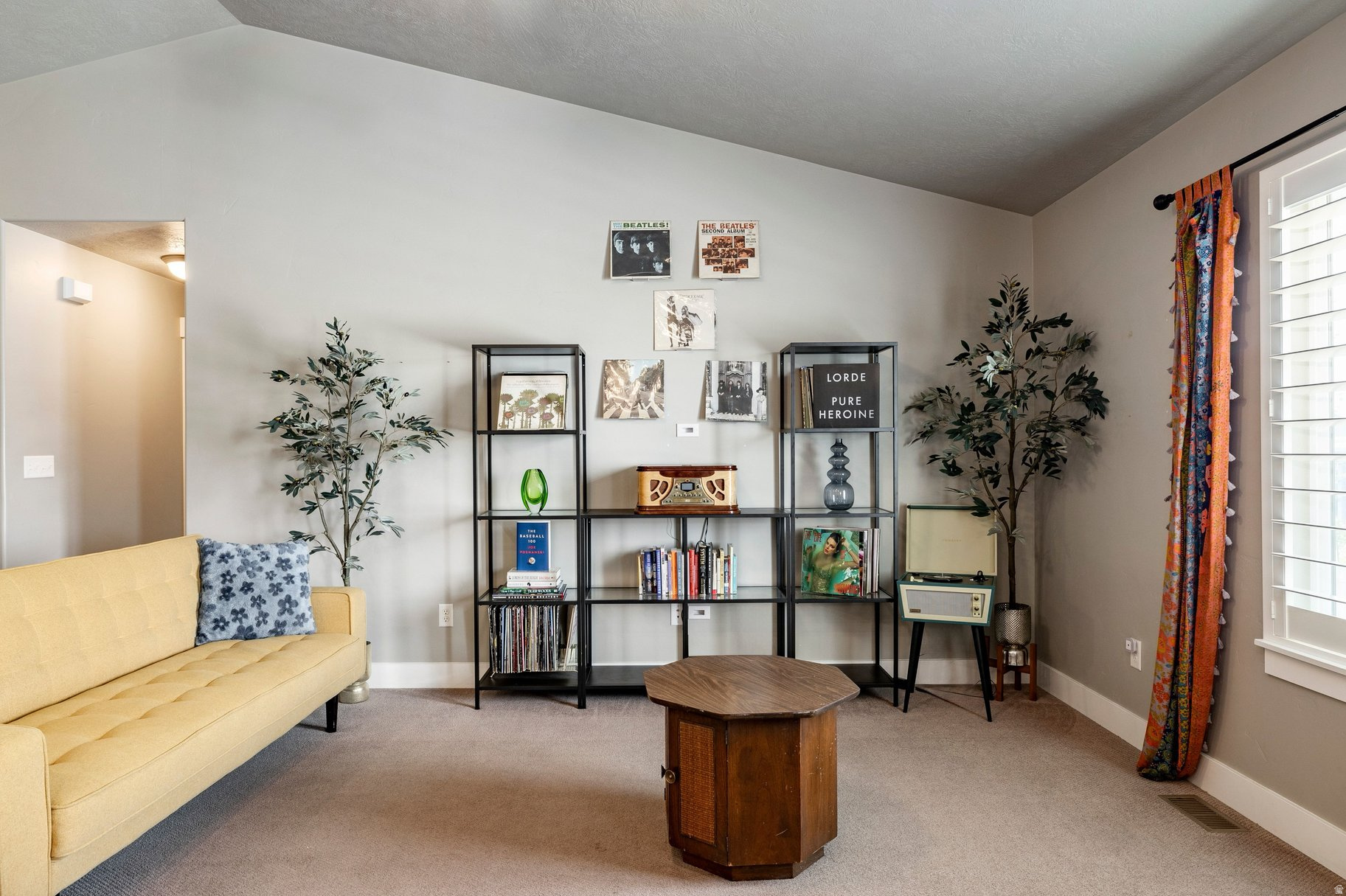 TRAILS EDGE - Residential