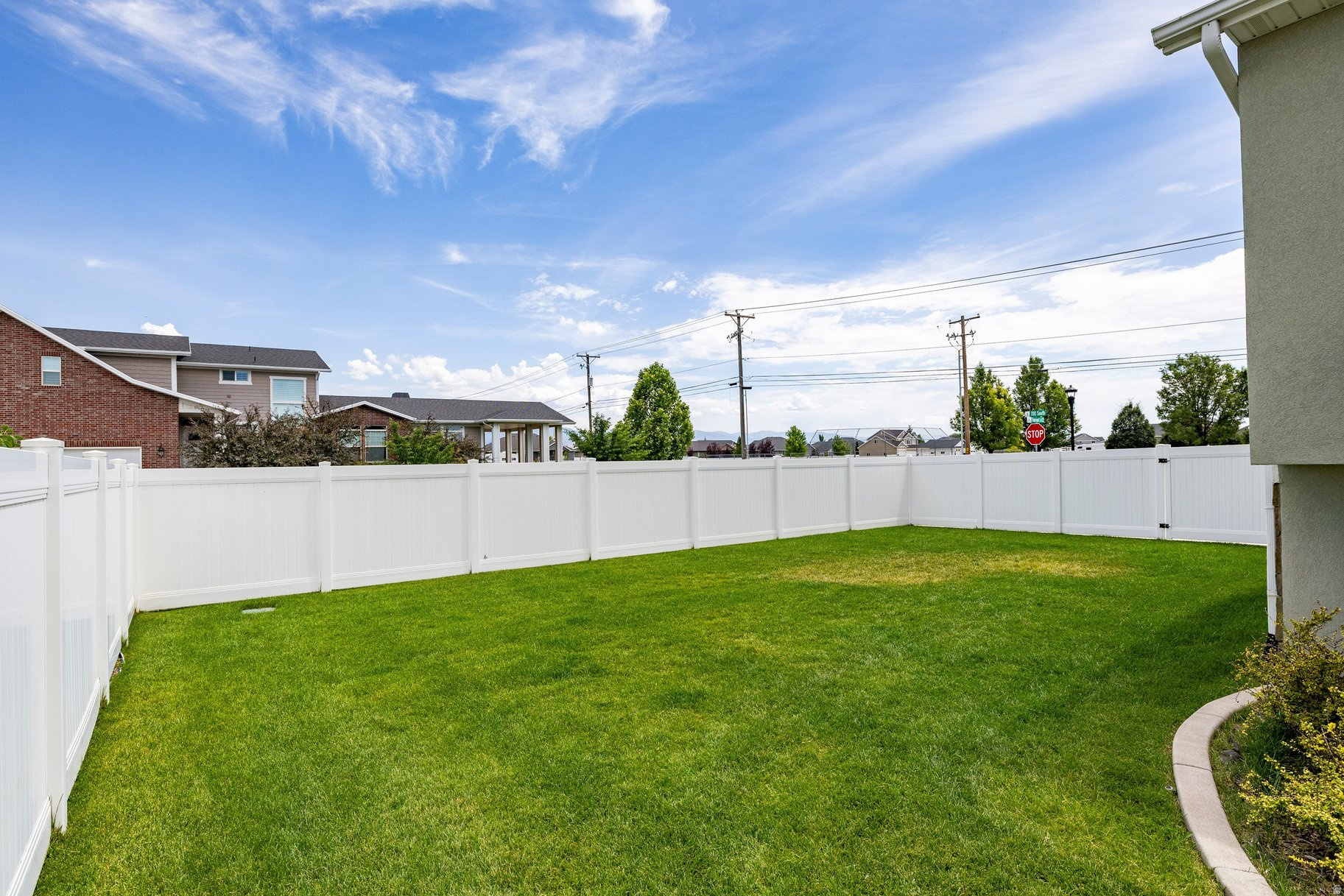TRAILS EDGE - Residential