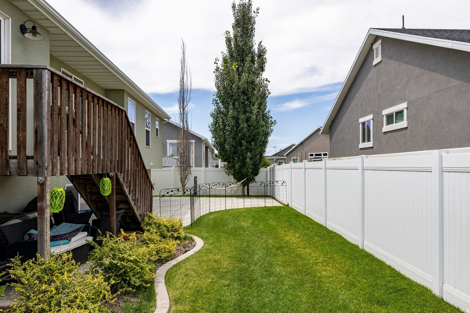TRAILS EDGE - Residential