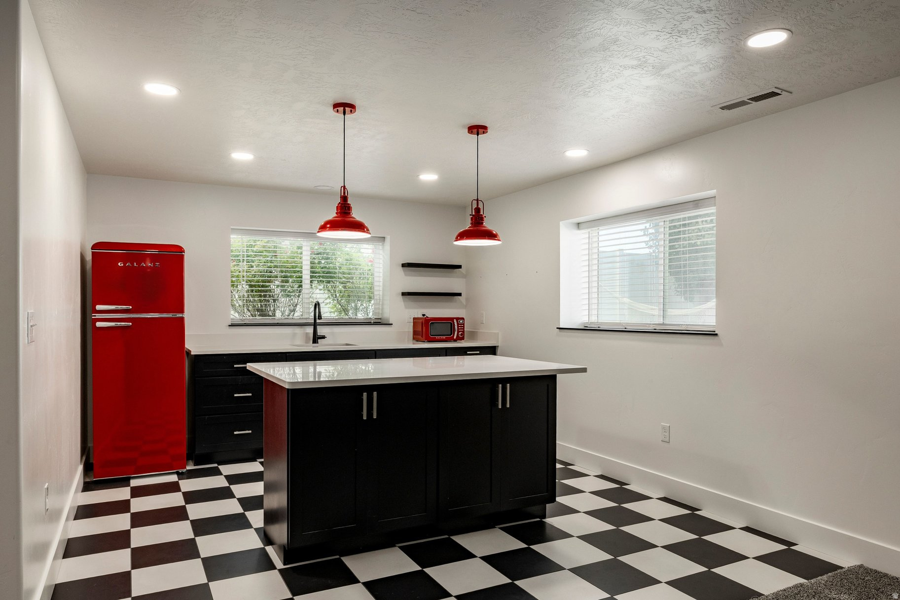 TRAILS EDGE - Residential