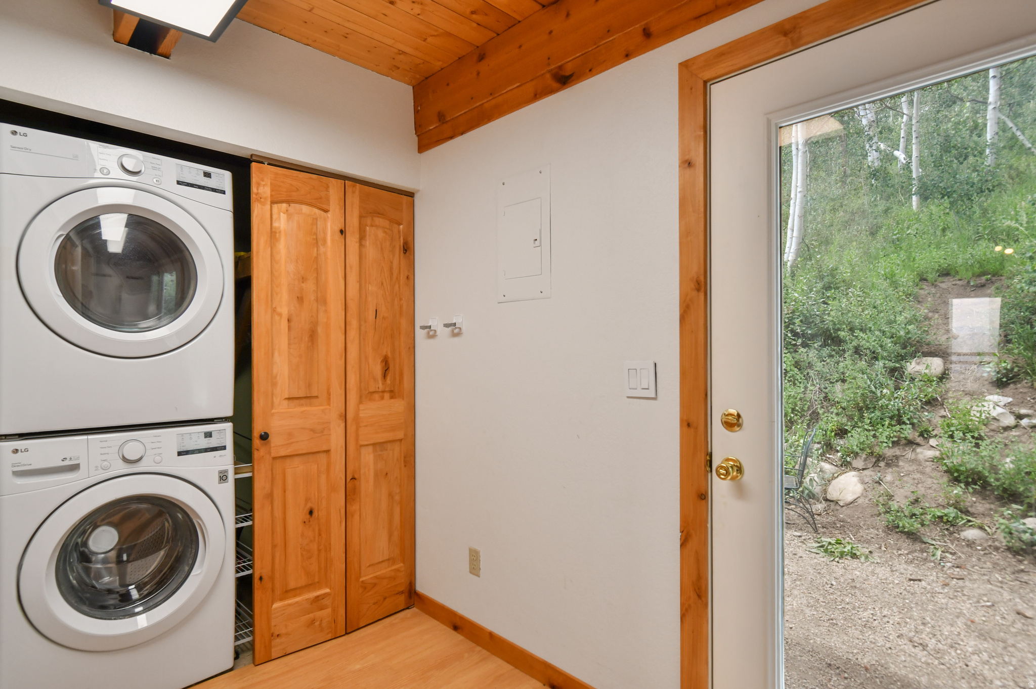 TOLLGATE CANYON - PINE MEADOW RANCH - Residential