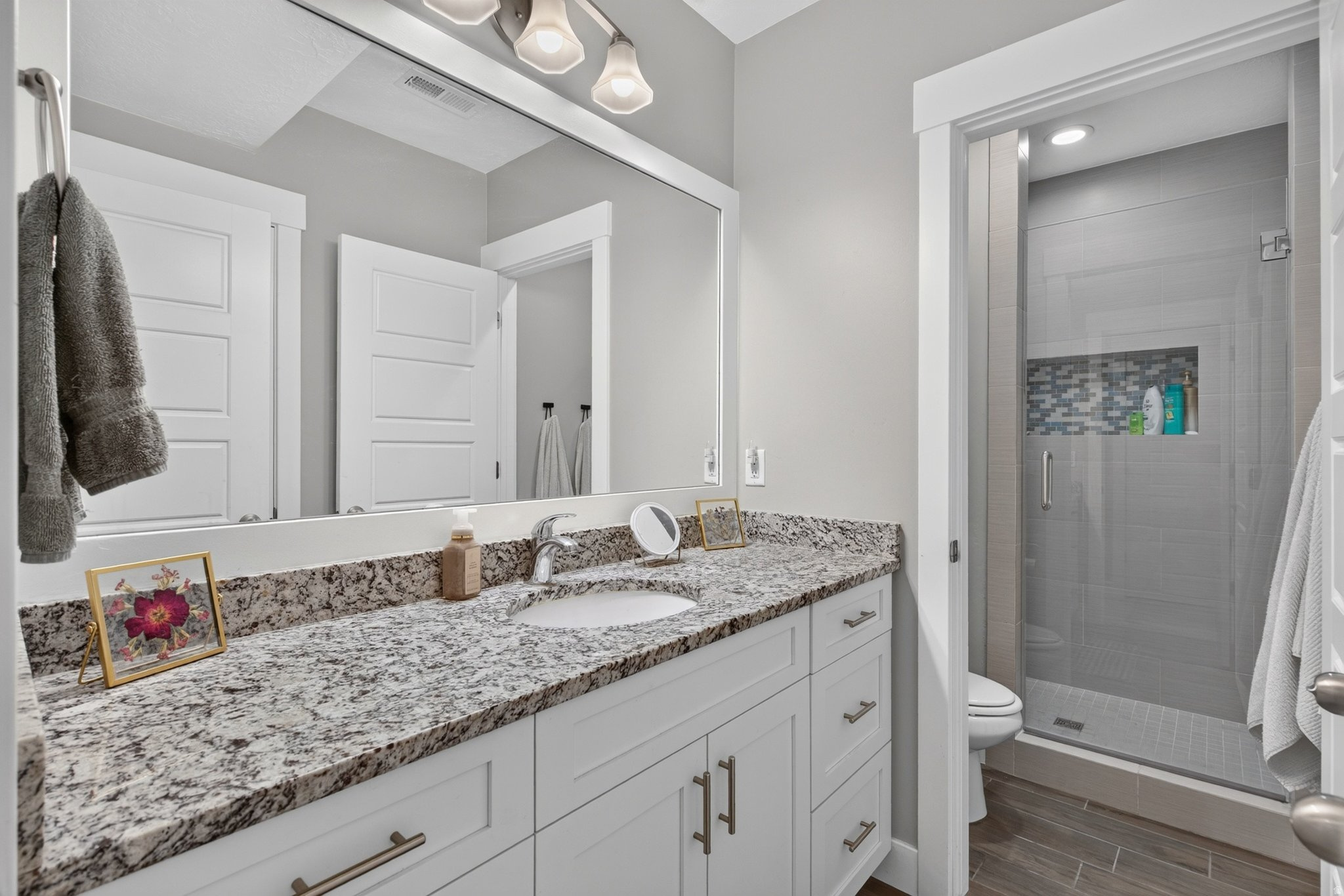 BOULDER SPRINGS - Residential