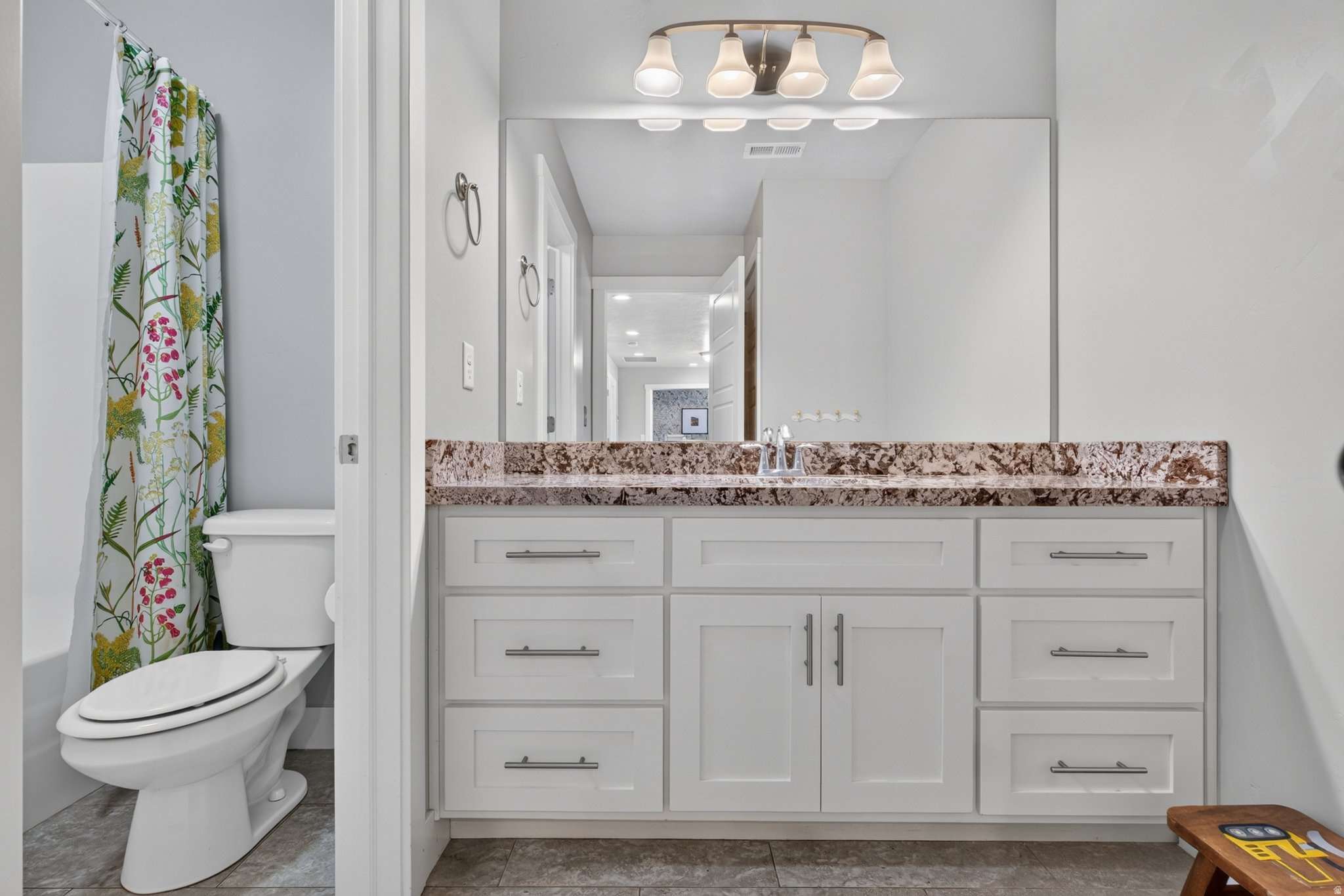 BOULDER SPRINGS - Residential