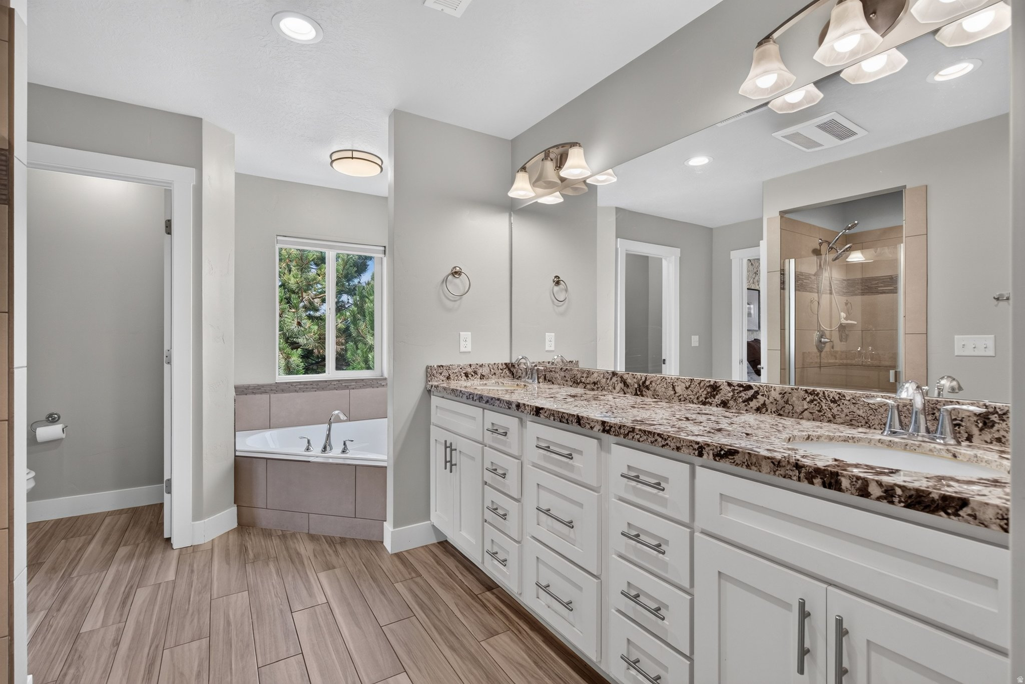 BOULDER SPRINGS - Residential