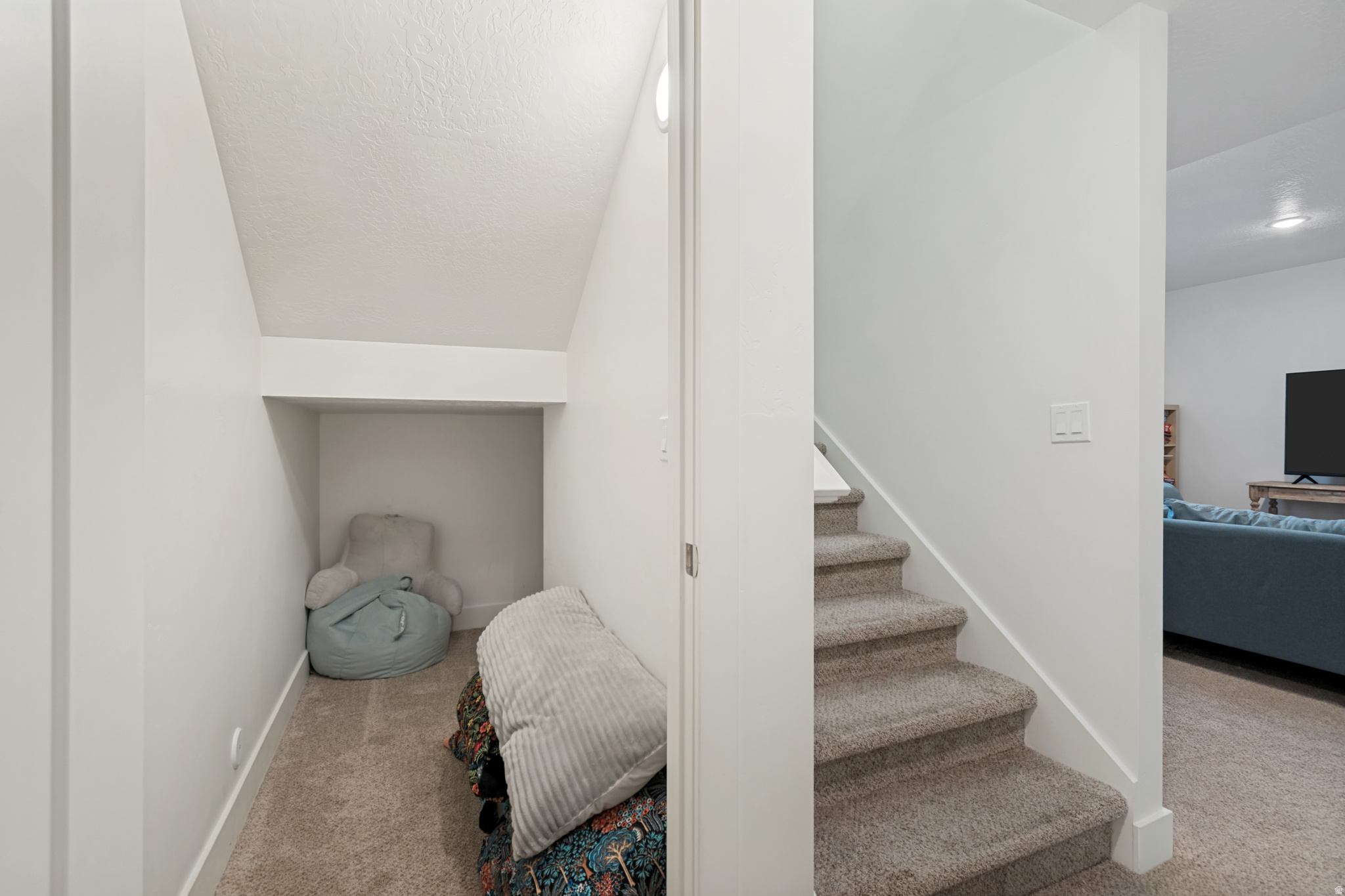 ENGLAND RIDGE SUBDIVISION - Residential