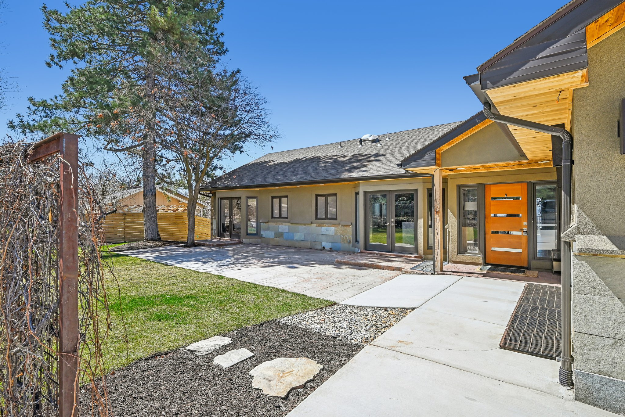 OLYMPUS COVE - Residential