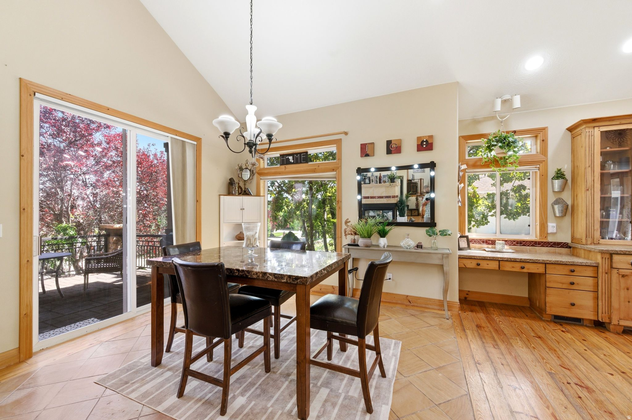 PARKWAY PALISADES - Residential