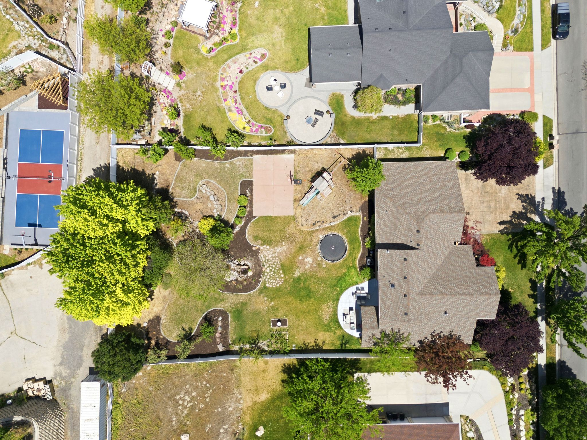 PARKWAY PALISADES - Residential
